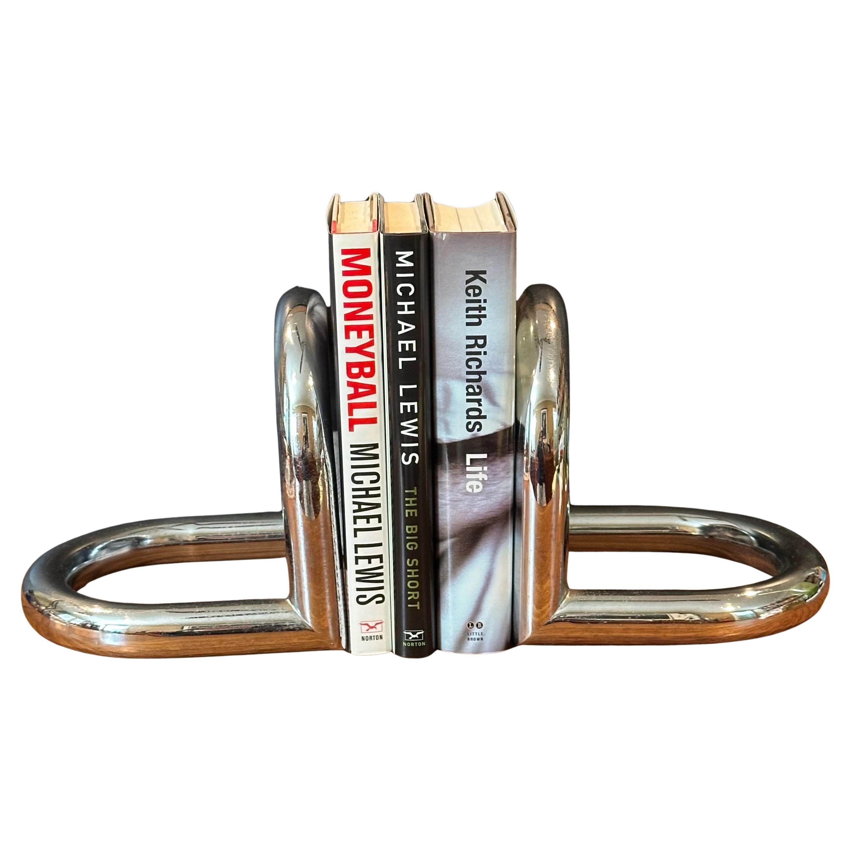 Mid-Century moderno Coppia di fermalibri modernisti in cromo tubolare in vendita