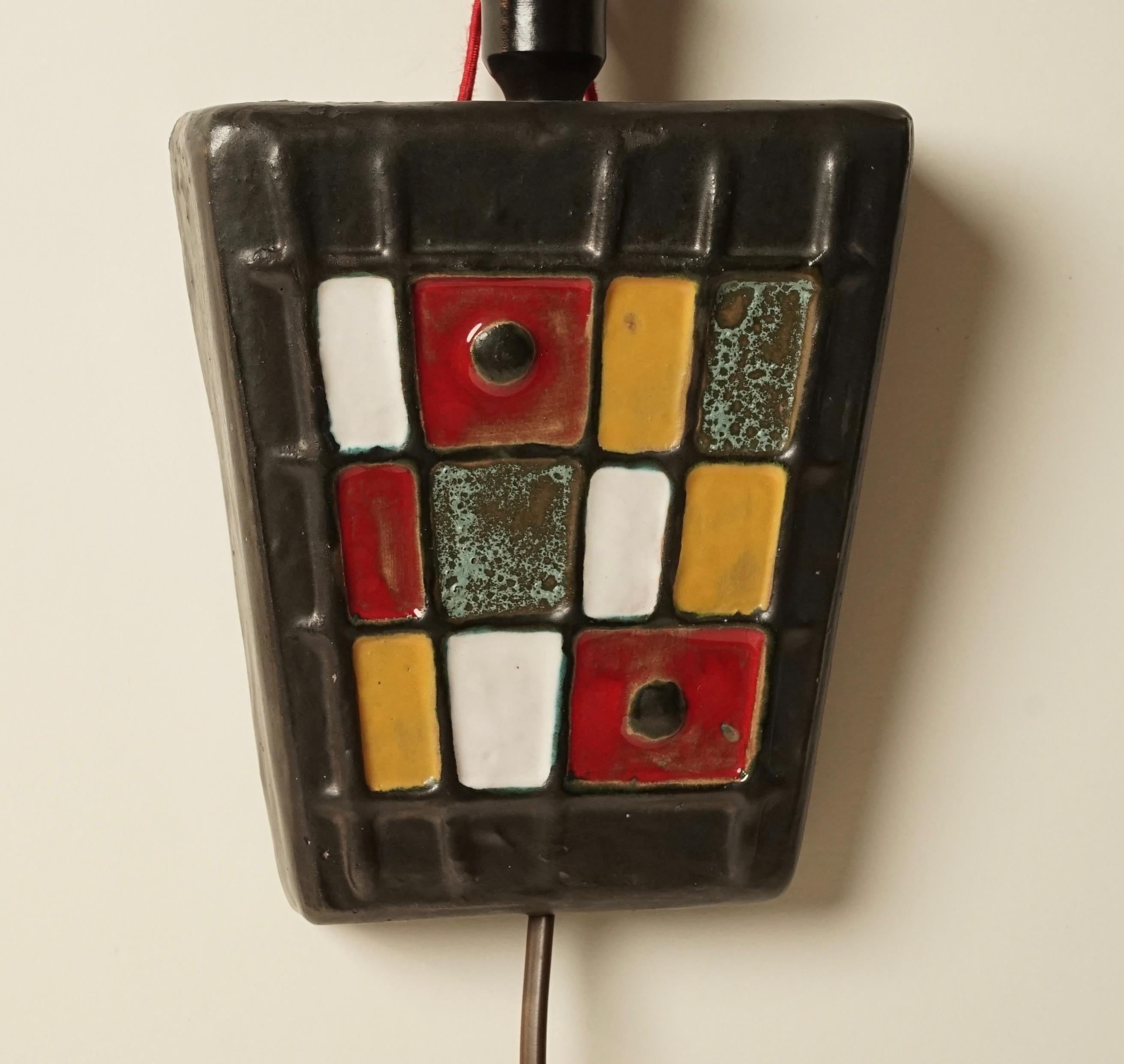 Pair of Modernist Wall Lights, From the Studio Ceramics Movement, 1950s Hungary In Excellent Condition In Vienna, Austria