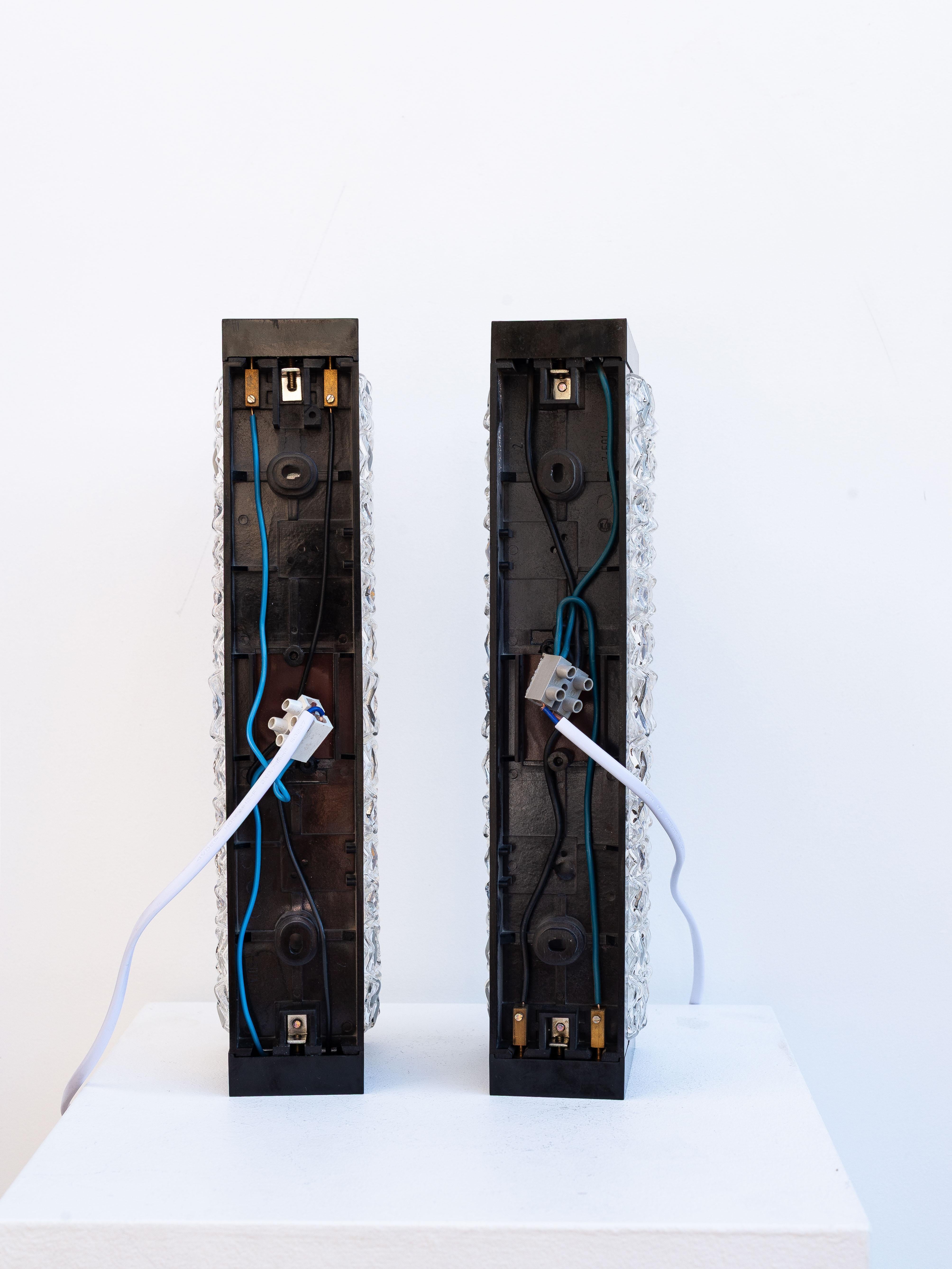 Pair of Modernist Wall Sconces in Bakelite and Glass, France 1960s For Sale 8