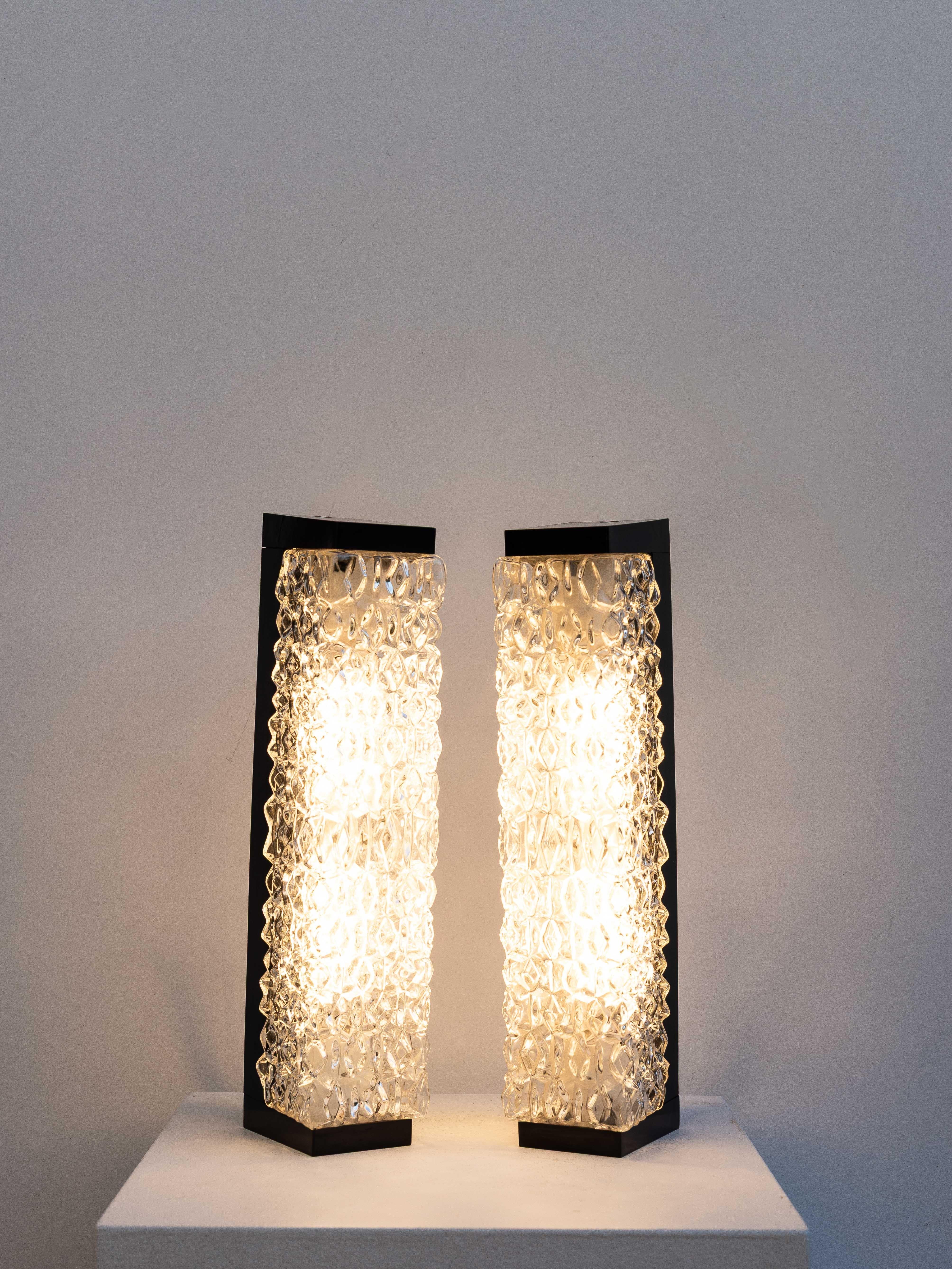 Pair of Modernist Wall Sconces in Bakelite and Glass, France 1960s For Sale 2