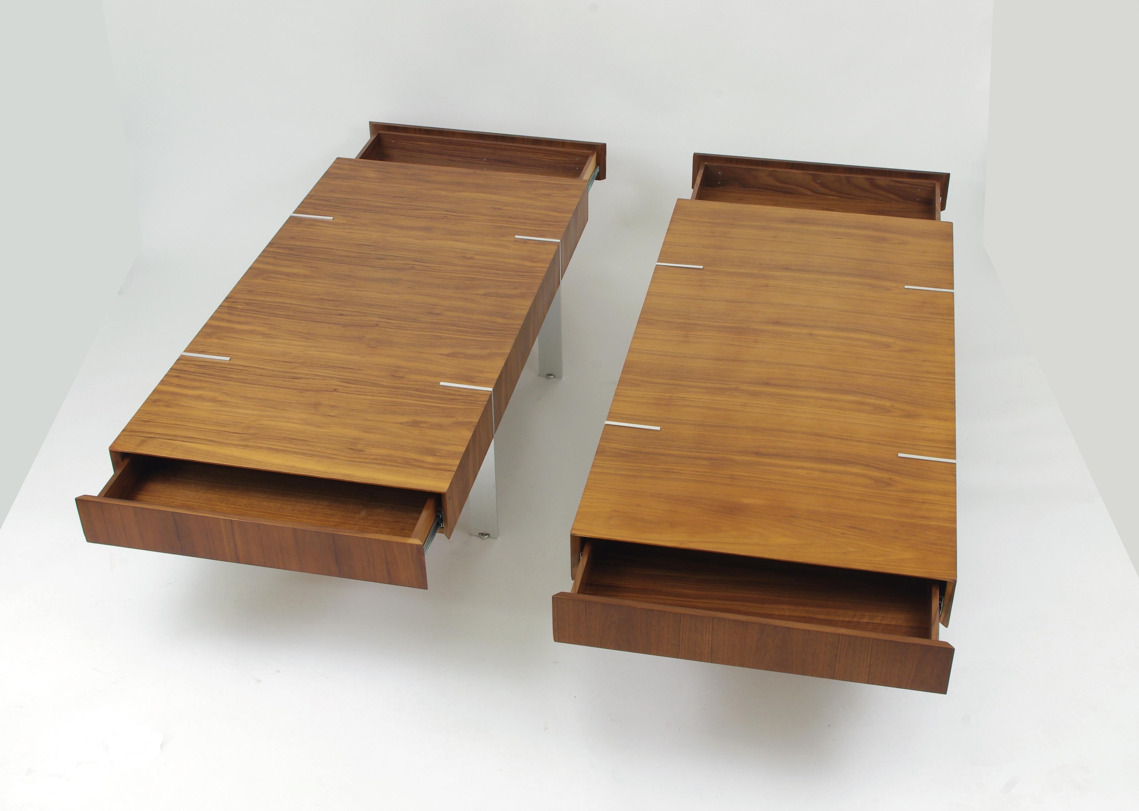 Pair of Modernist Walnut Coffee Tables In Good Condition In St. Louis, MO