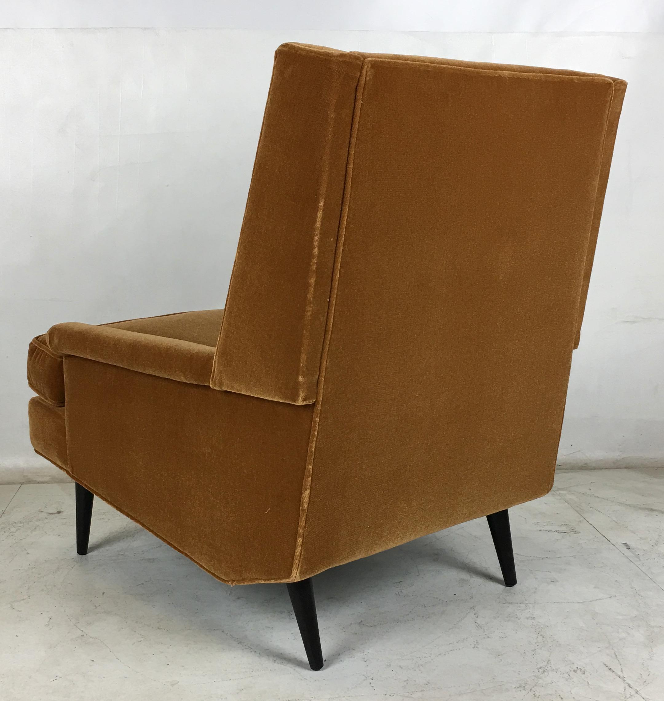 Pair of Modernist Wing Chairs by Karpen of California In Excellent Condition In Danville, CA
