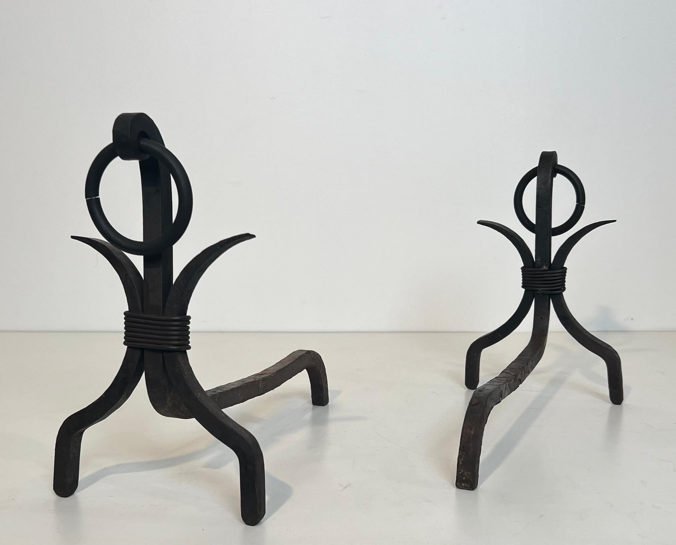 Pair of Modernist Wrought Iron Andirons In Good Condition For Sale In Marcq-en-Barœul, Hauts-de-France