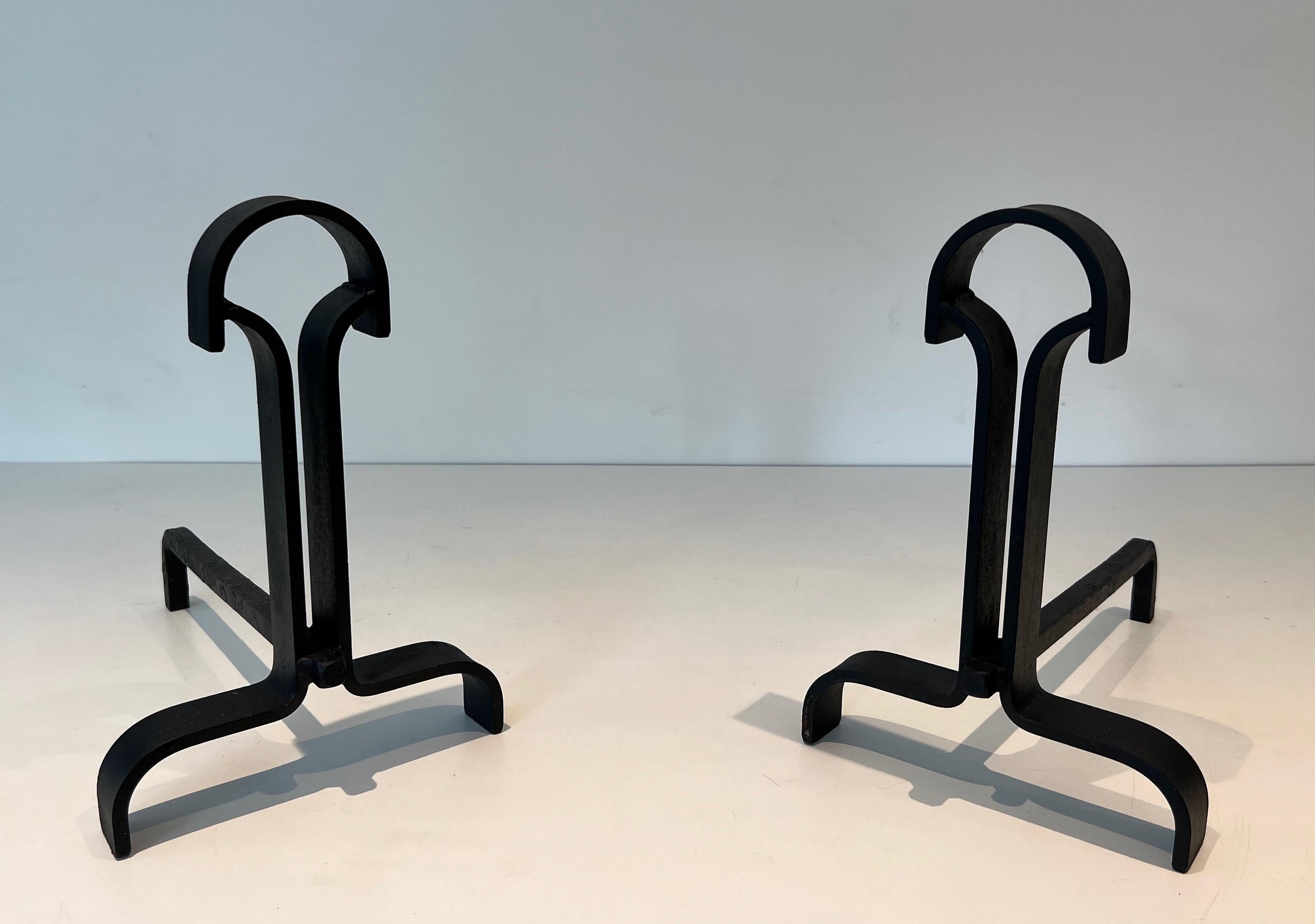 Pair of modernist wrought iron andirons. French work. Circa 1940 For Sale 6