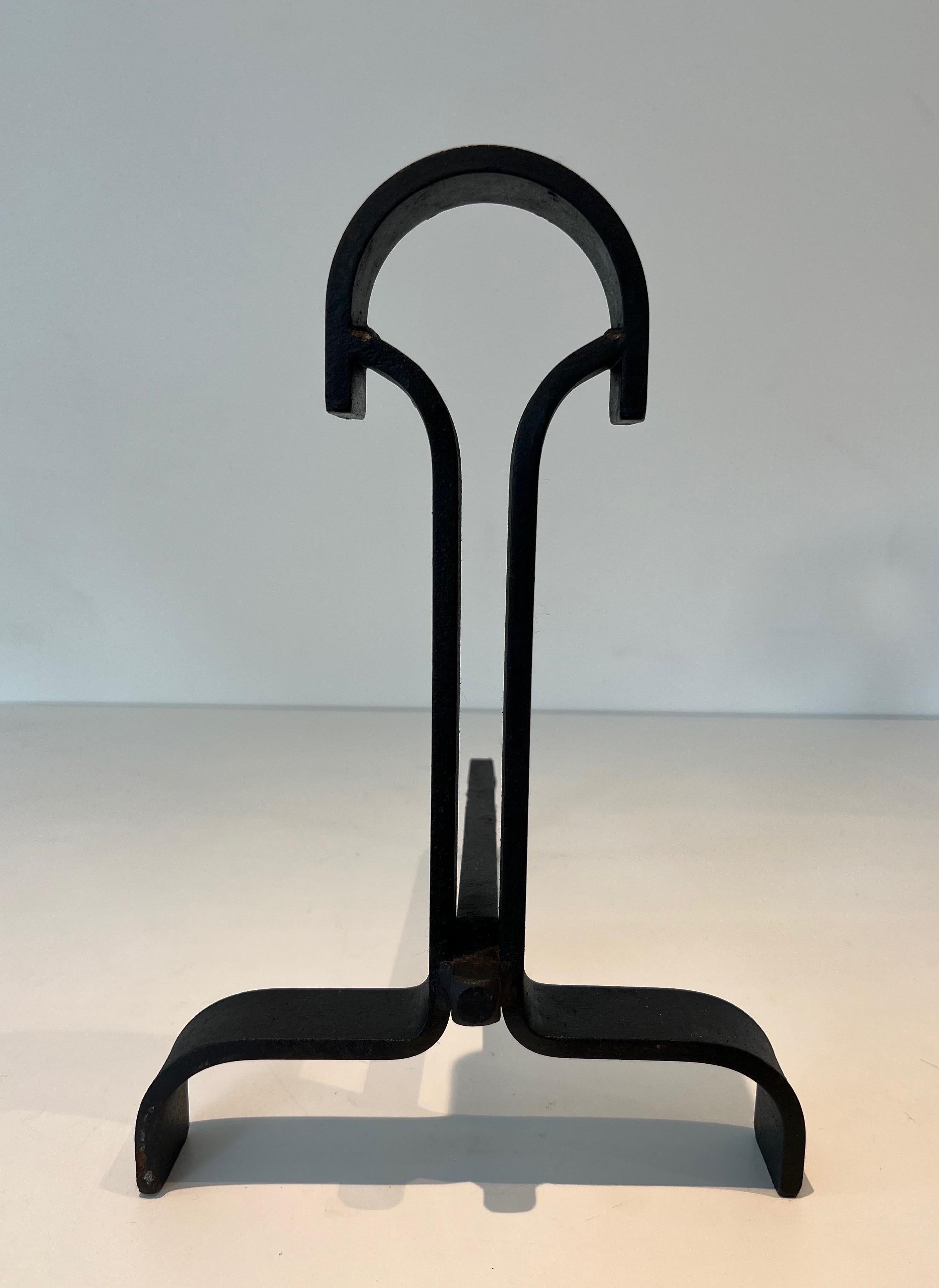 Pair of modernist wrought iron andirons. French work. Circa 1940 For Sale 1