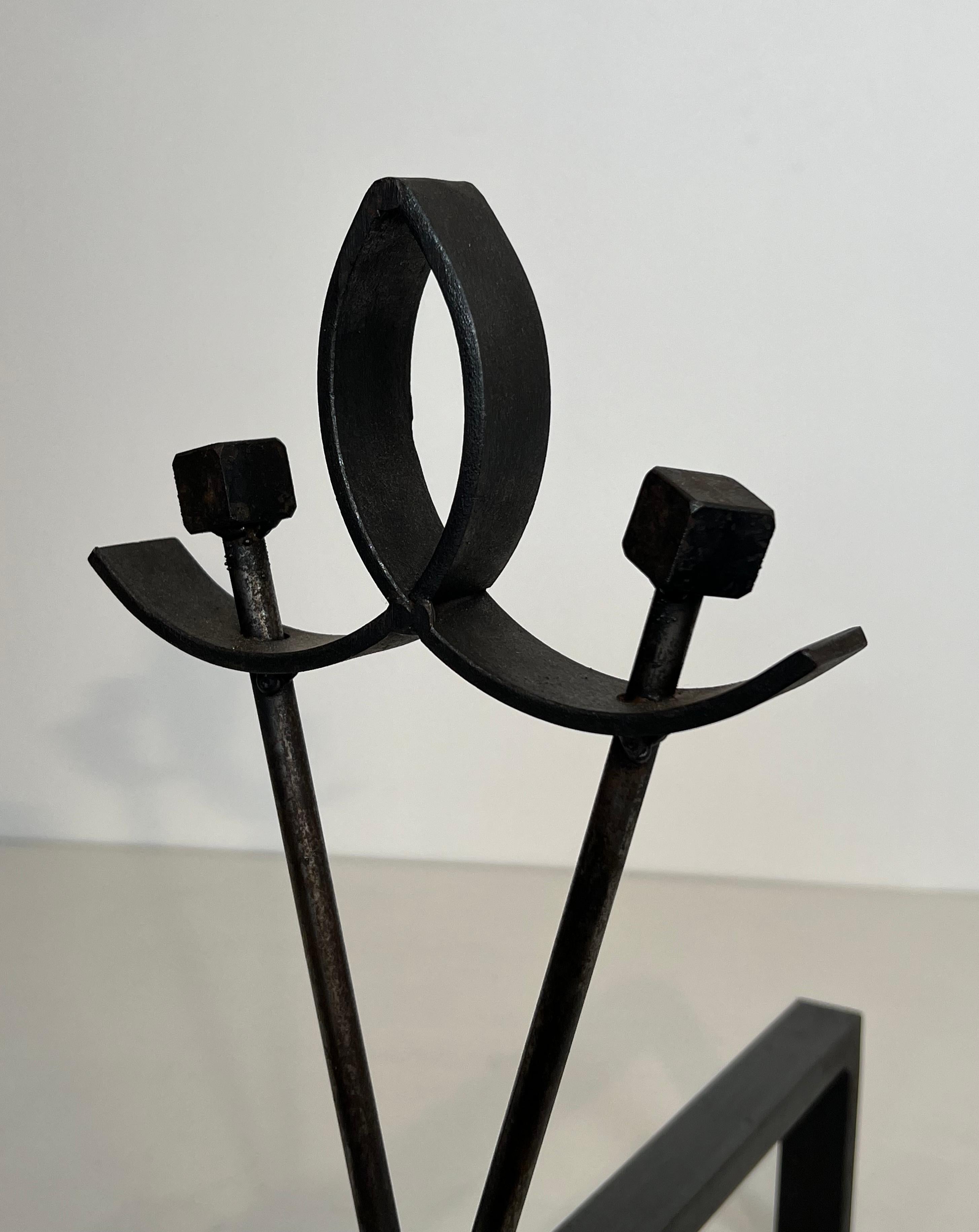 Pair of modernist wrought iron andirons. French work. Circa 1940 For Sale 3