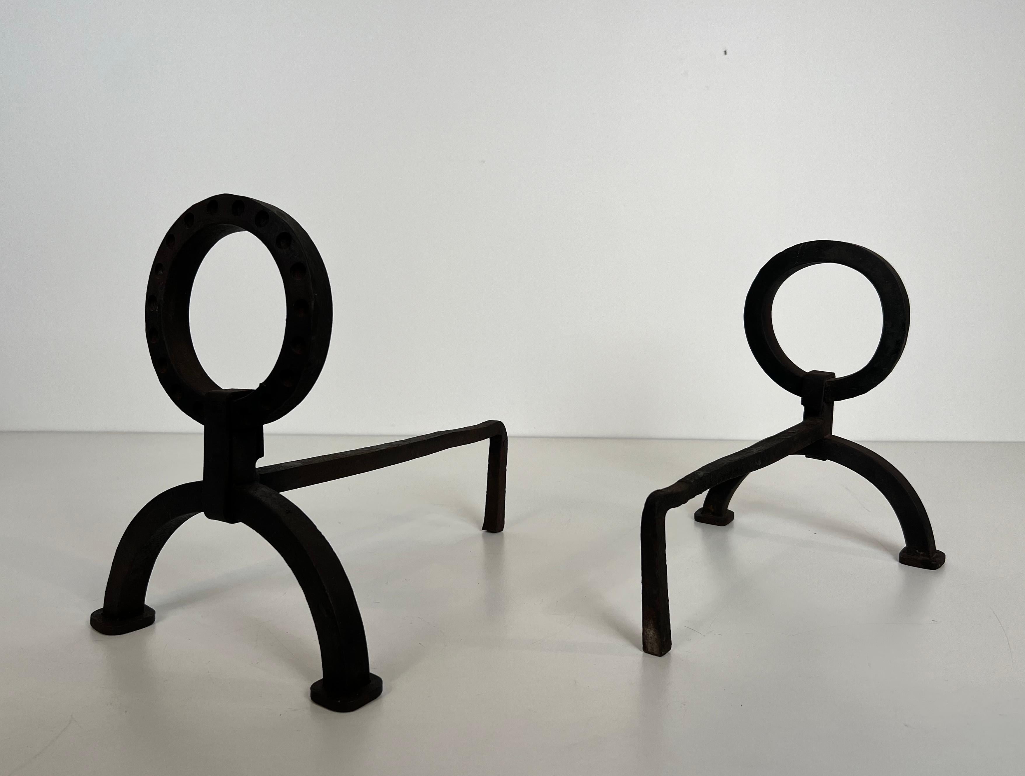 Pareja de Andirones Modernistas de Hierro Forjado al Estilo de Jacques Adnet en venta 4