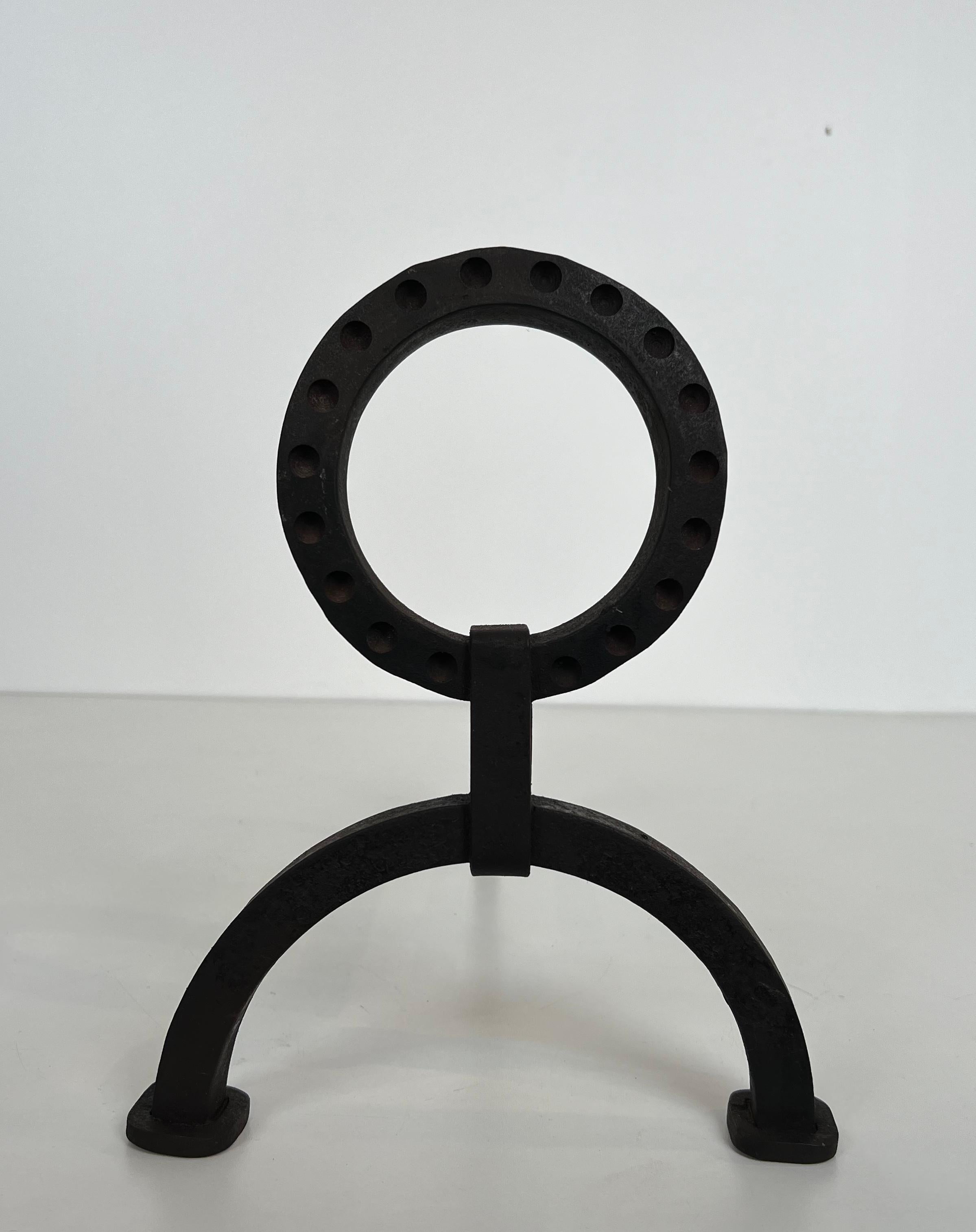 Pareja de Andirones Modernistas de Hierro Forjado al Estilo de Jacques Adnet en venta 1