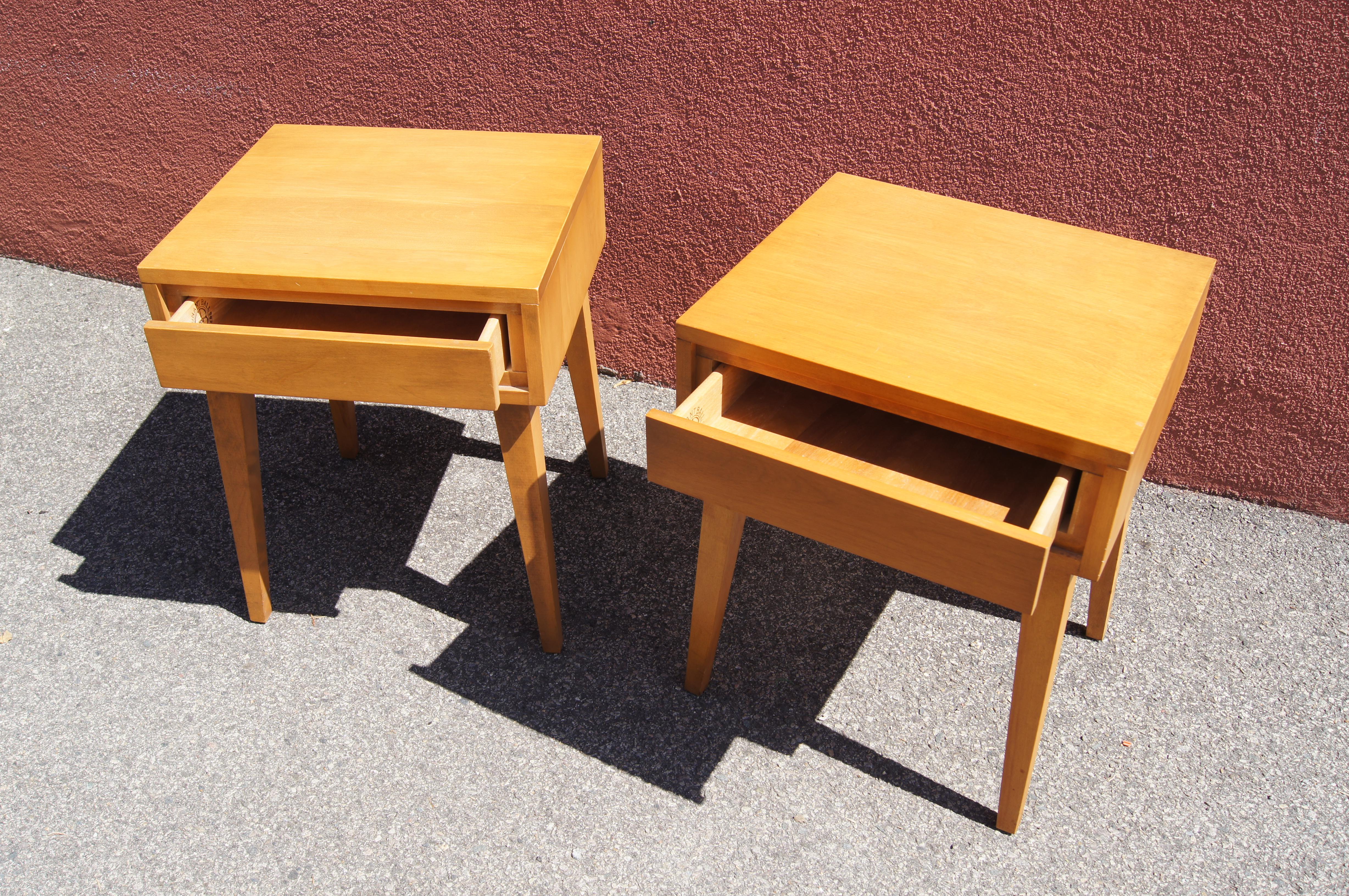 Mid-Century Modern Pair of Modernmates Birch Nightstand by Leslie Diamond for Conant Ball