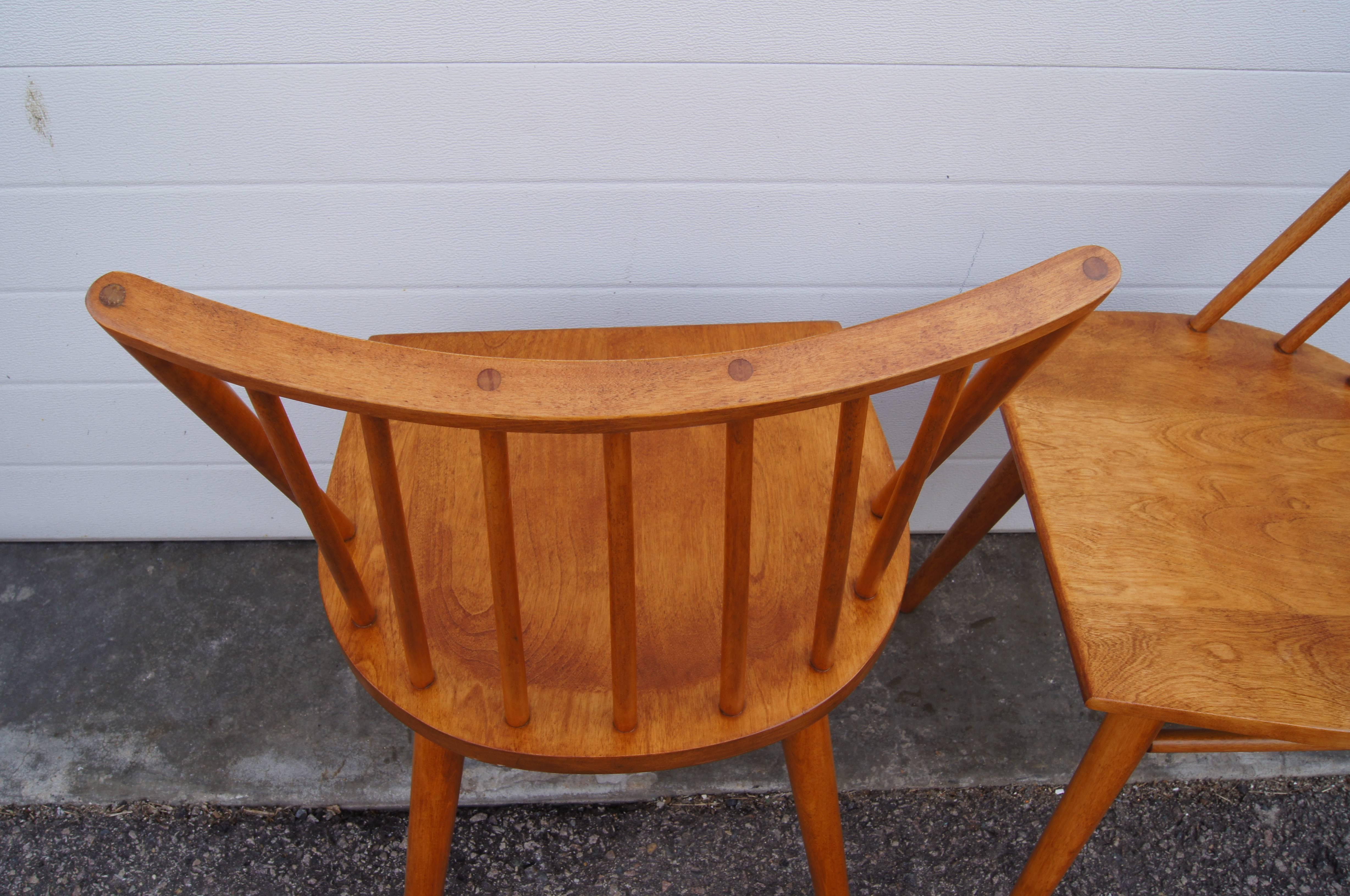 Pair of Modernmates Birch Side Chairs by Leslie Diamond for Conant Ball In Excellent Condition In Dorchester, MA