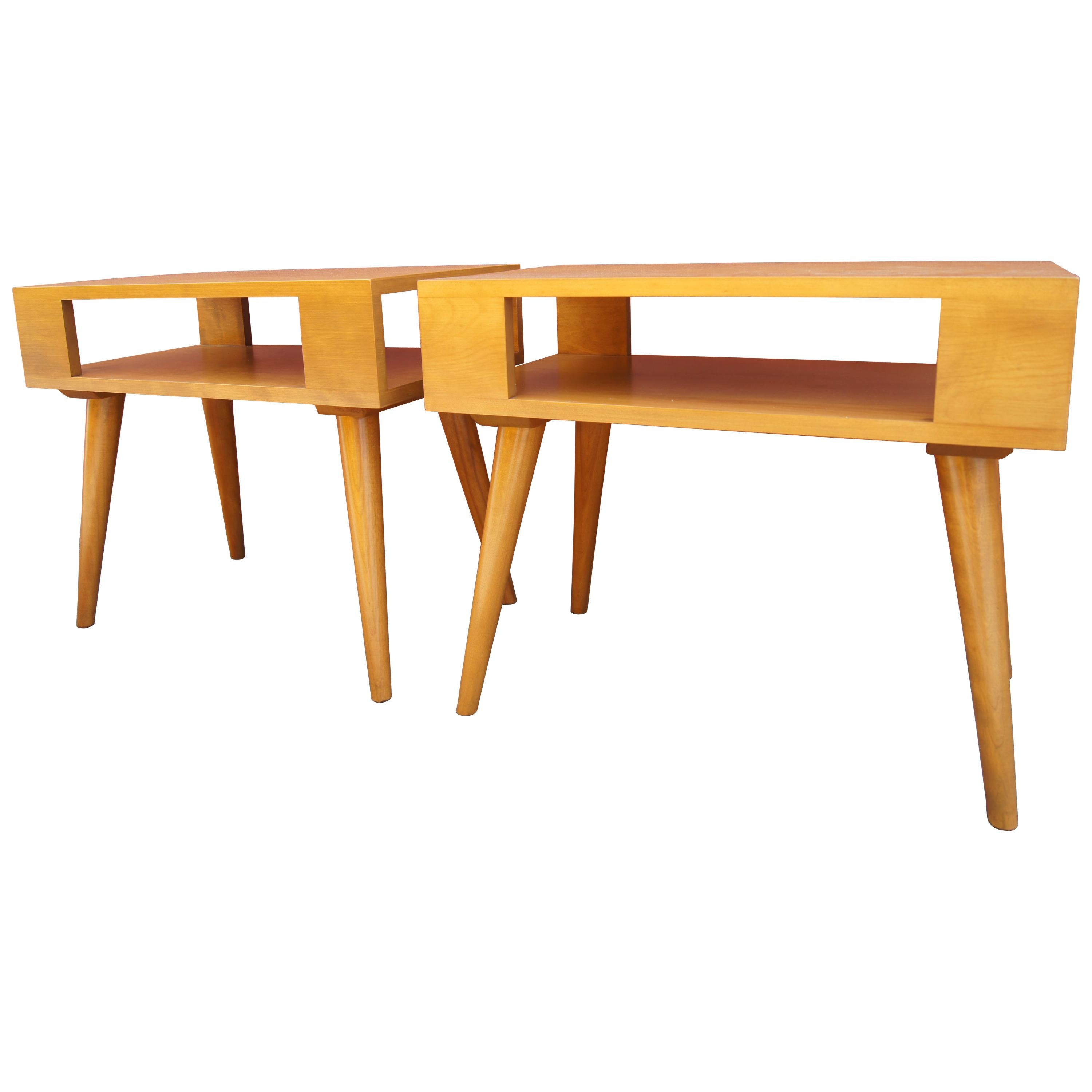Pair of Birch Modernmates End Tables by Leslie Diamond for Conant Ball