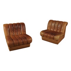 Paire de chaises longues modulaires en cuir de De Sede:: modèle DS85