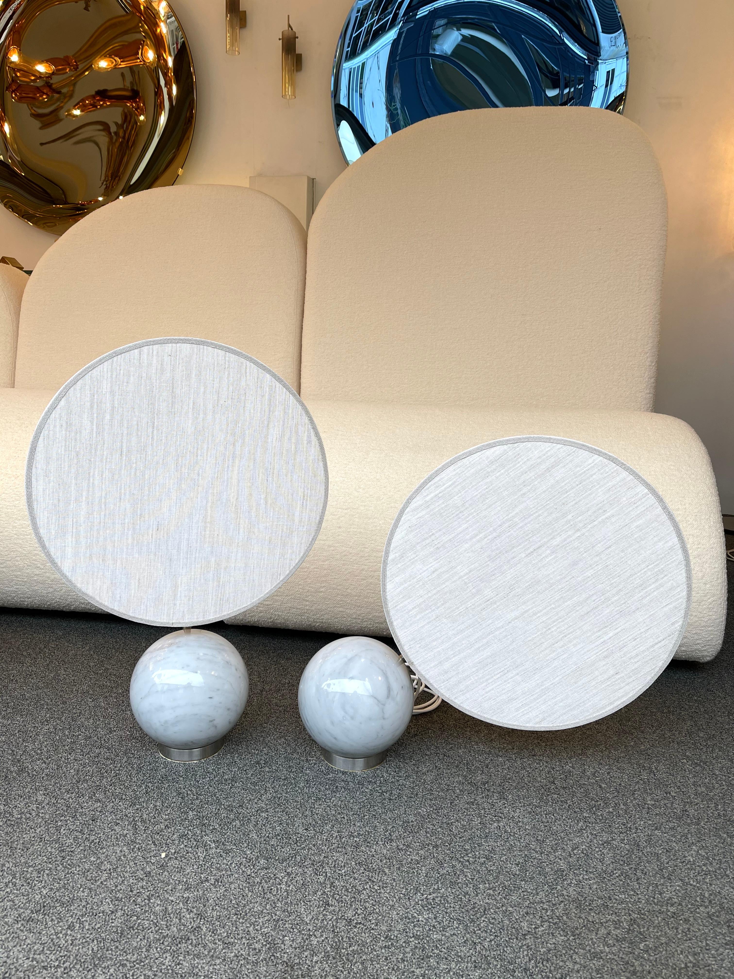 Mid-Century Modern Pair of Modular Marble Ball Lamps by 3 Luci. Italy, 1970s