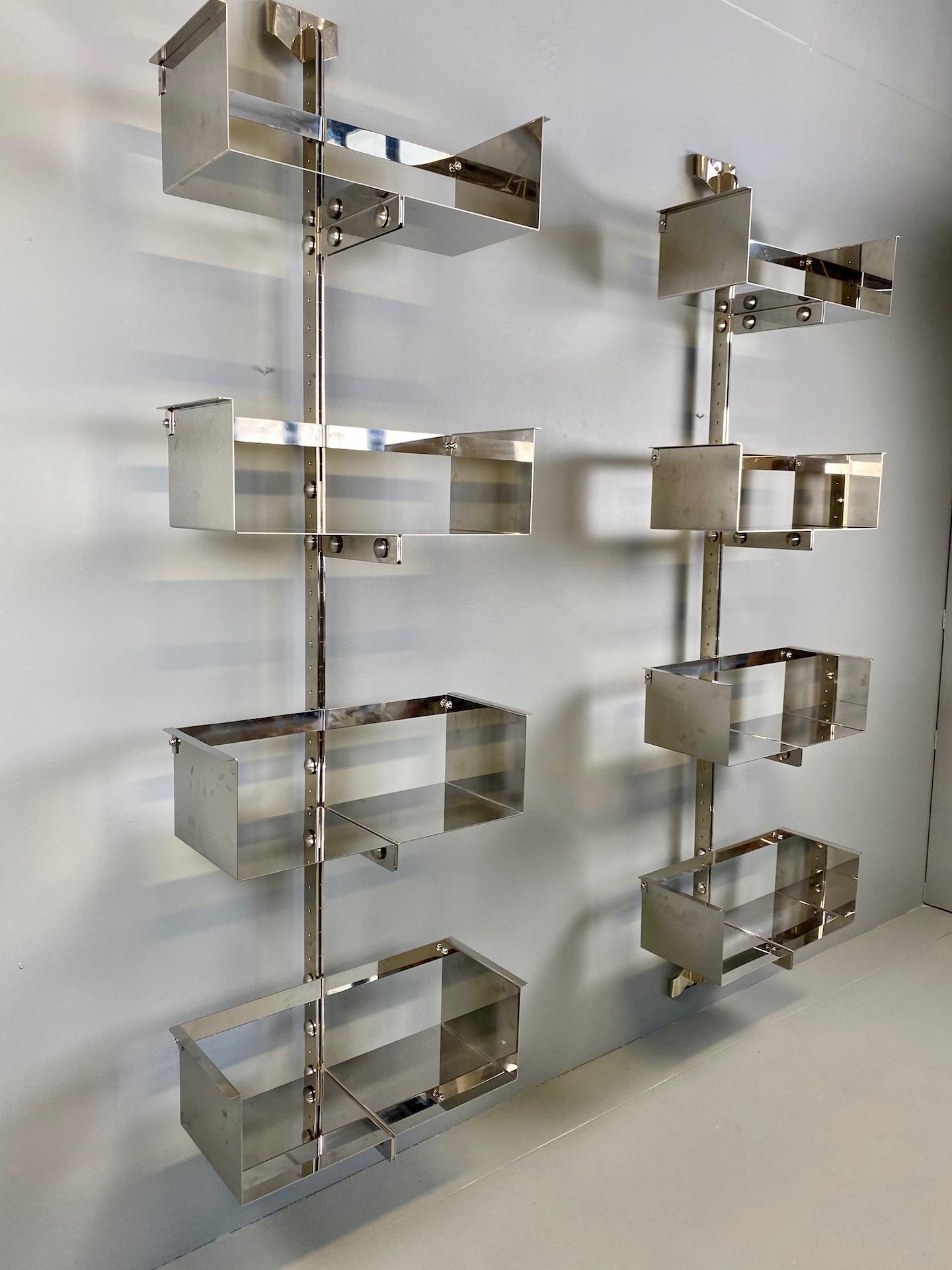 Pair of Modular Wall-Mounted Shelving System by Vittorio Introini for Saporiti In Excellent Condition In Rovereta, SM