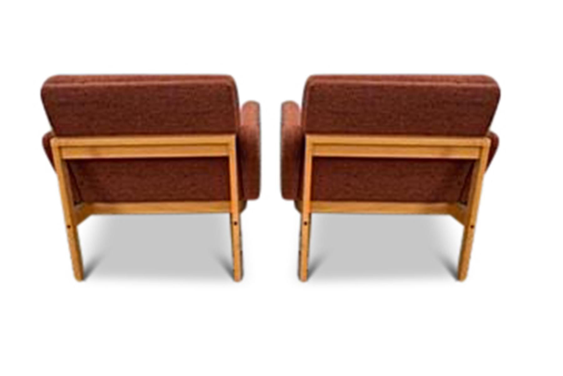 Pair of Moduline Armchairs by Ole Gjerlov-Knudsen In Excellent Condition For Sale In Berkeley, CA