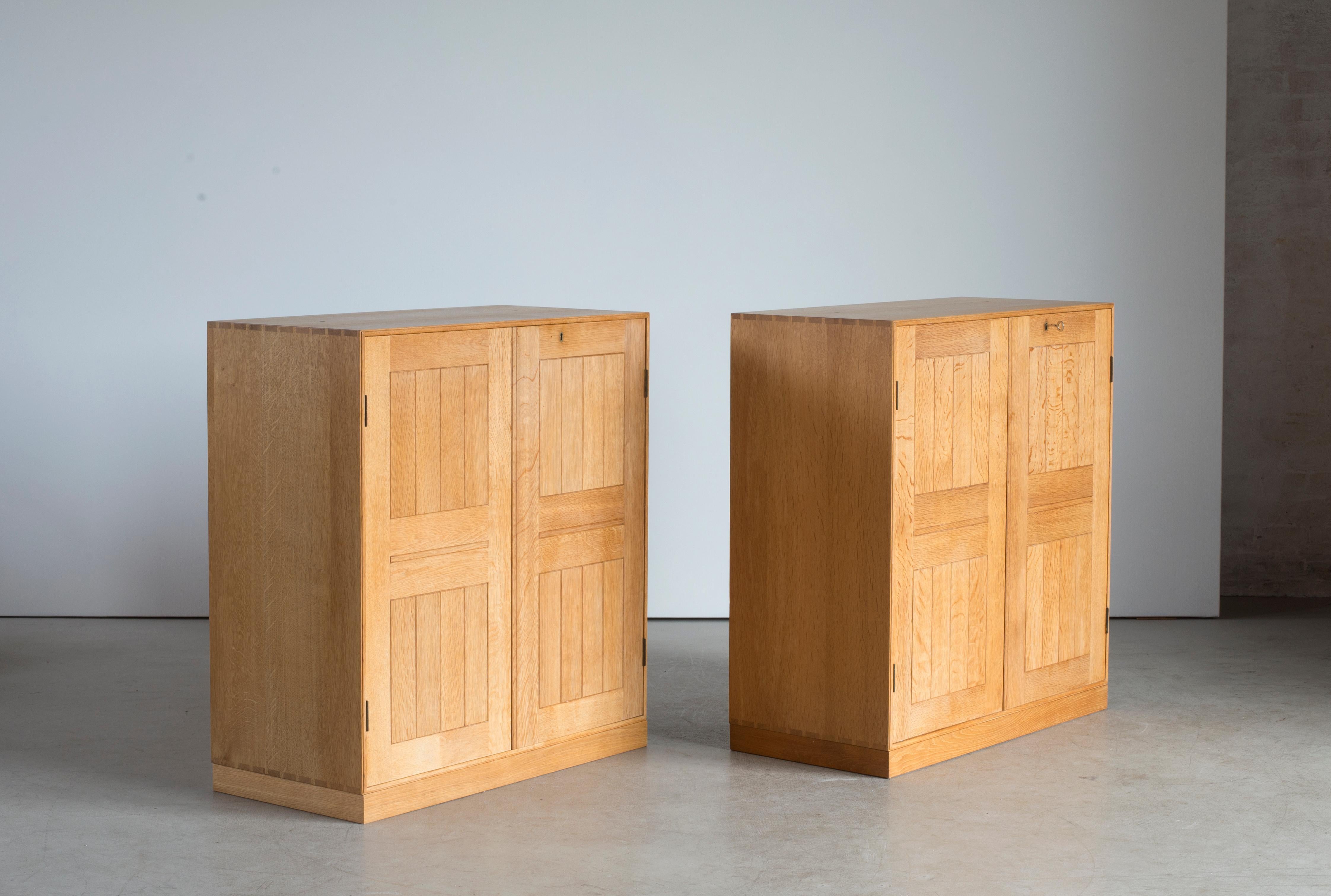 Scandinavian Modern Pair of Mogens Koch Cabinets in Oak for Rud, Rasmussen For Sale