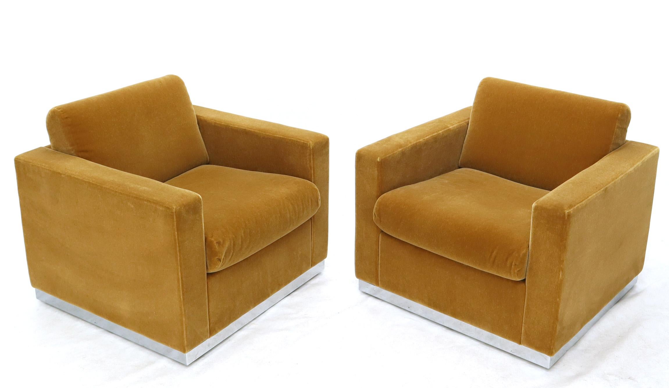 Pair of Mohair Club Chairs Ward Bennett for Brickel For Sale 7