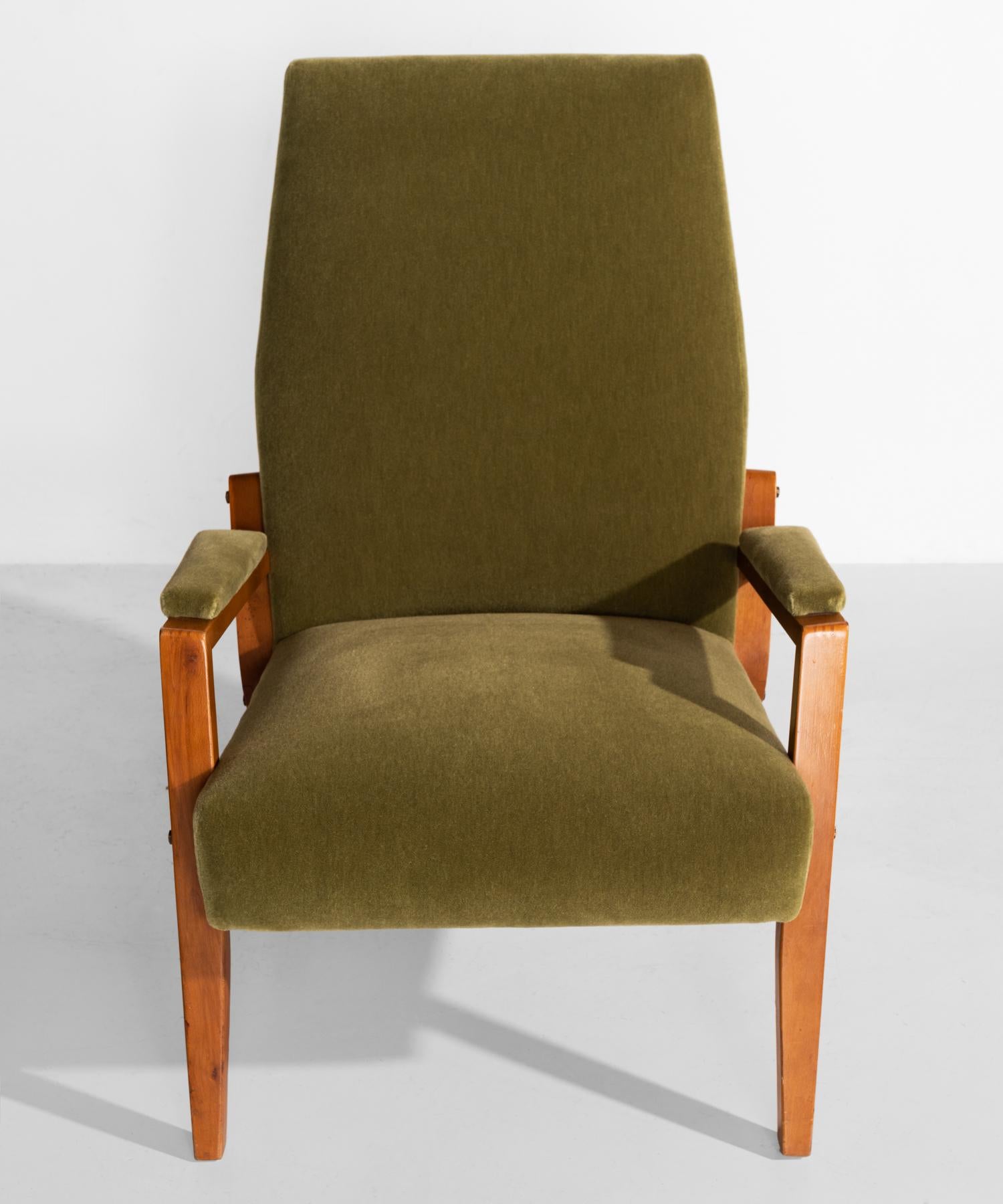 Mid-Century Modern Pair of Mohair Lounge Chairs, Italy, circa 1960