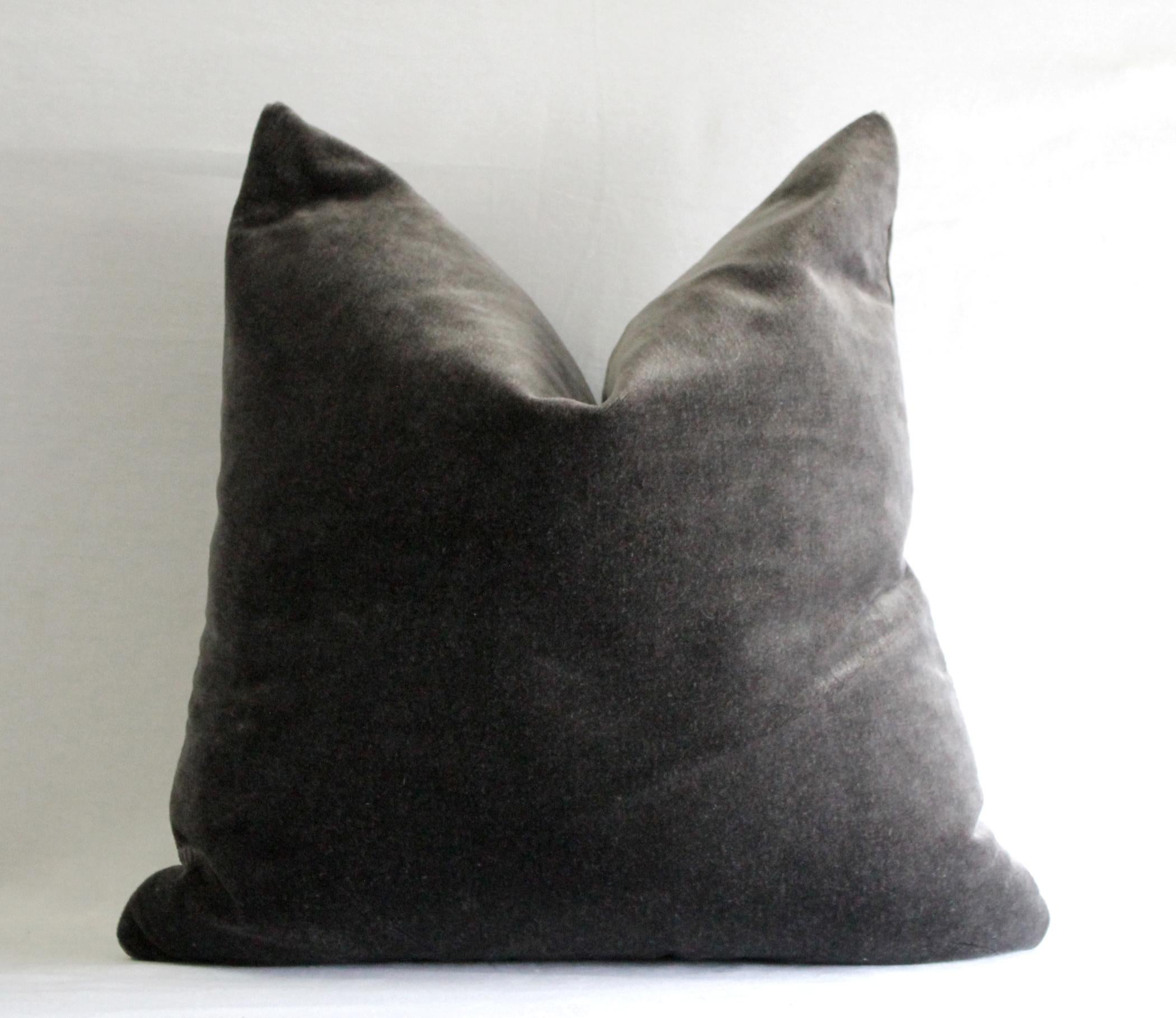 Pair of Mohair pillows with hidden zipper closure
Measures: 21.5