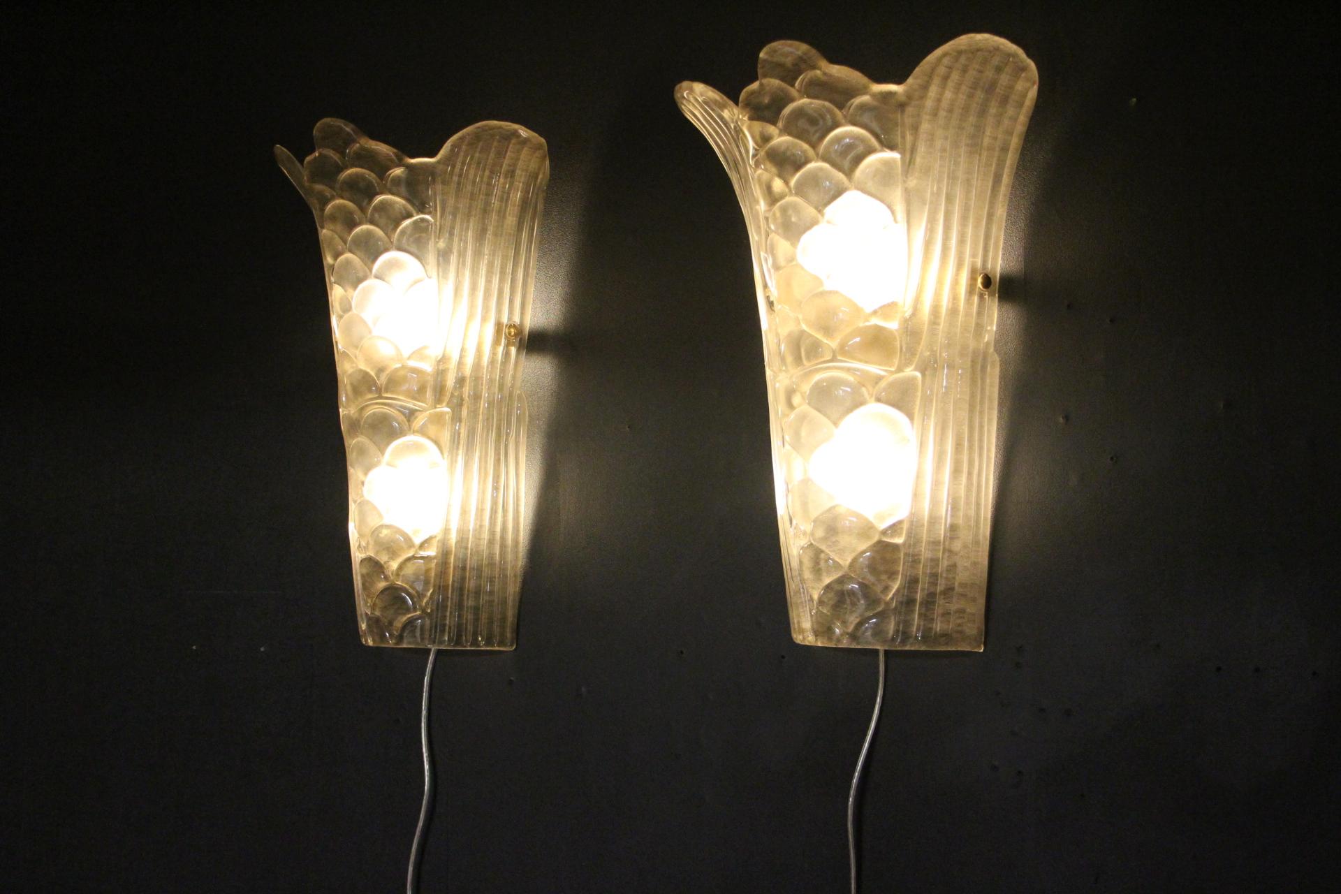 Pair of Molded Clear Frosted Murano Glass Wall Lights, Art Deco Glass Sconces For Sale 5