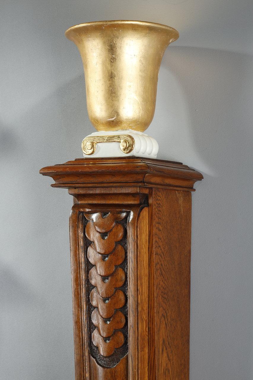 Pair of Molded Oak Columns with a Lamp in the Art Deco Style, 20th Century 4