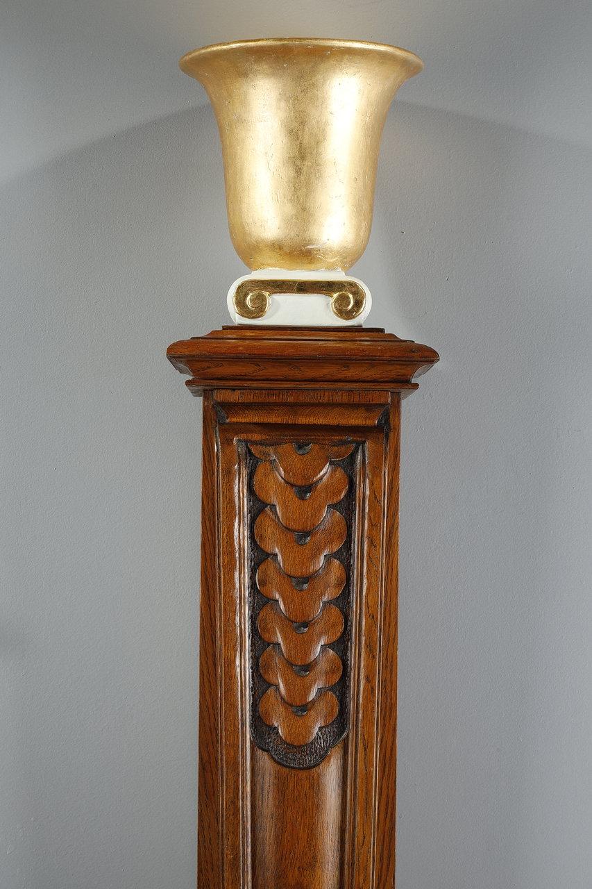 Pair of Molded Oak Columns with a Lamp in the Art Deco Style, 20th Century In Good Condition In Paris, FR