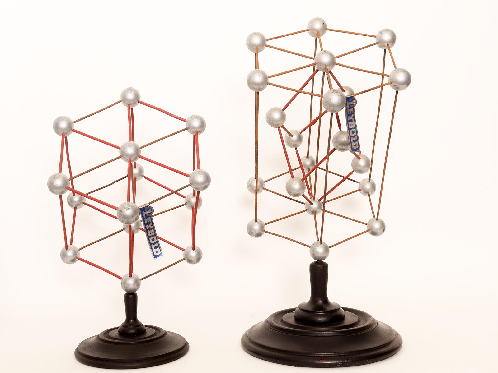 Pair of Molecular Atomic Structure Models for Didactic Use, Germany, 1940 In Good Condition For Sale In Milan, IT