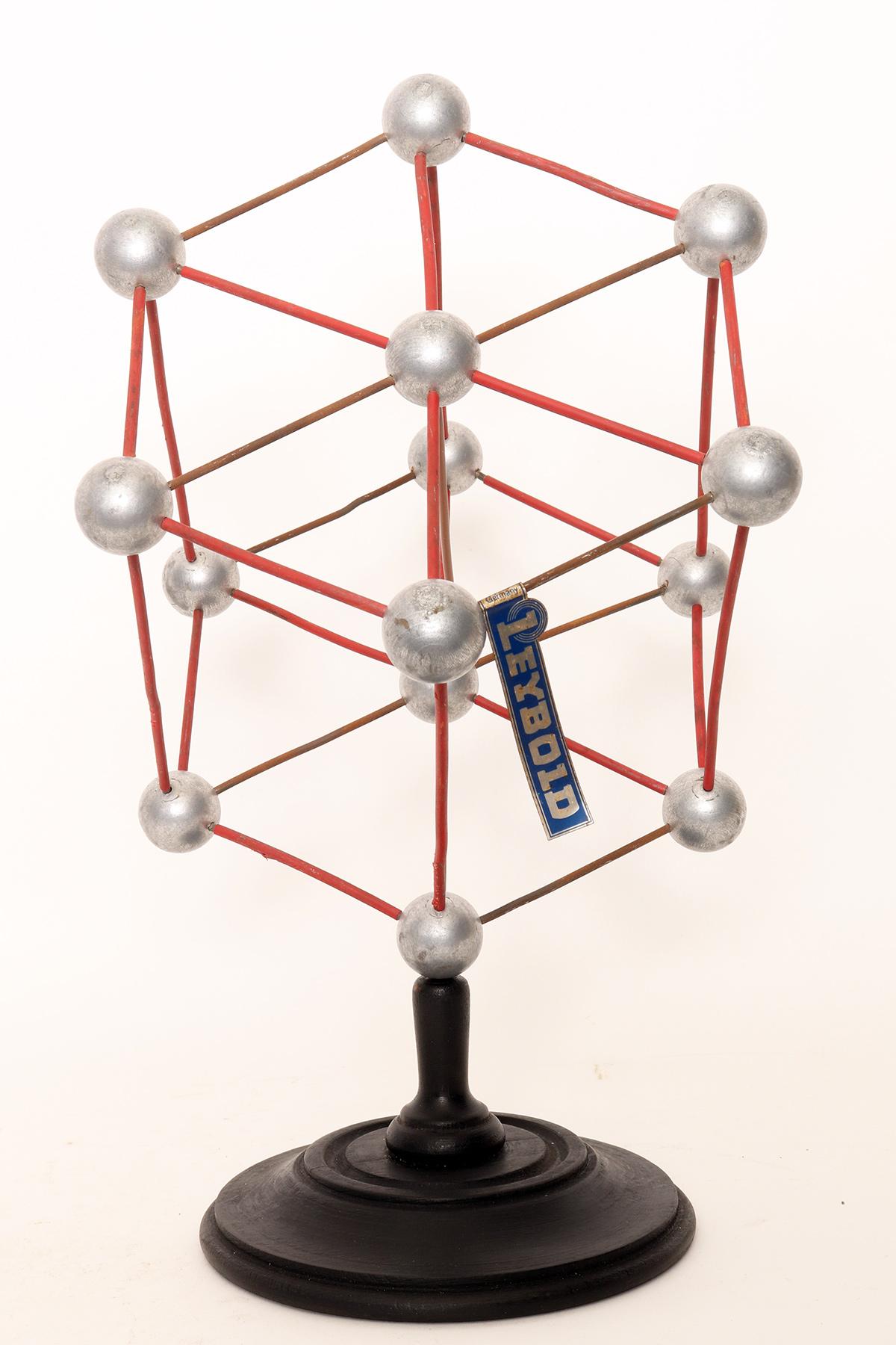 Pair of molecular atomic structure models. Leybold, Germany, 1940. For Sale 6