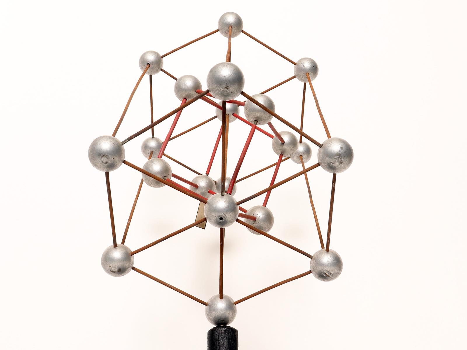 Pair of molecular atomic structure models. Leybold, Germany, 1940. For Sale 4