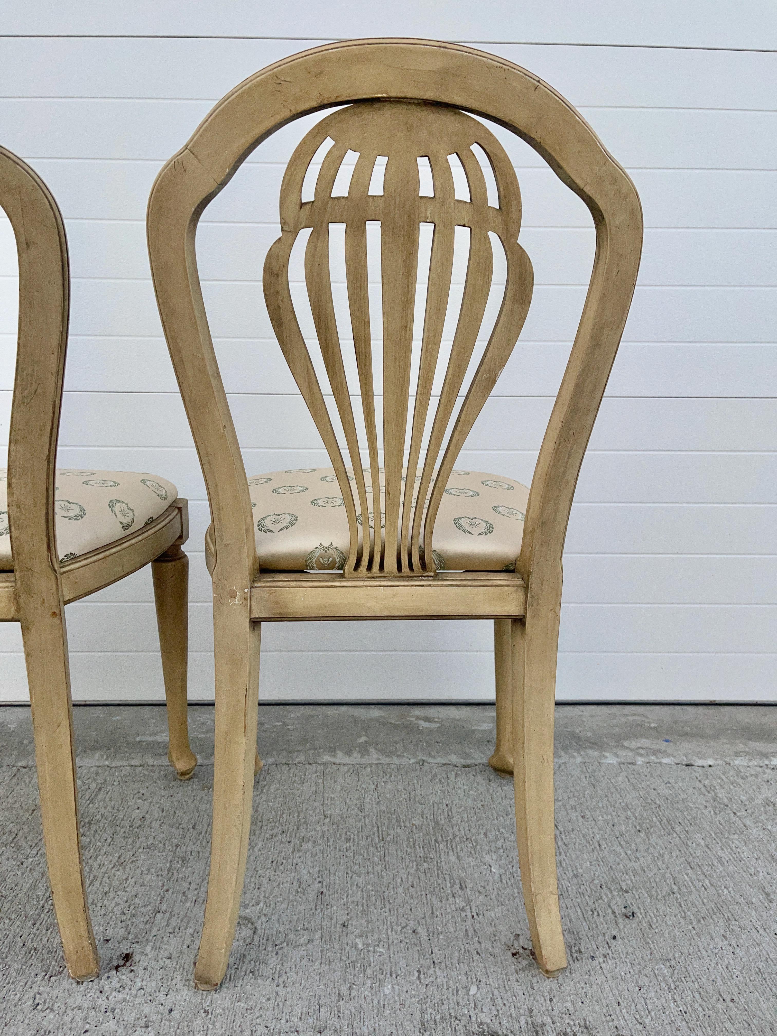 Pair of Mongolfiere Chairs by Trouvaille of Boston en vente 1
