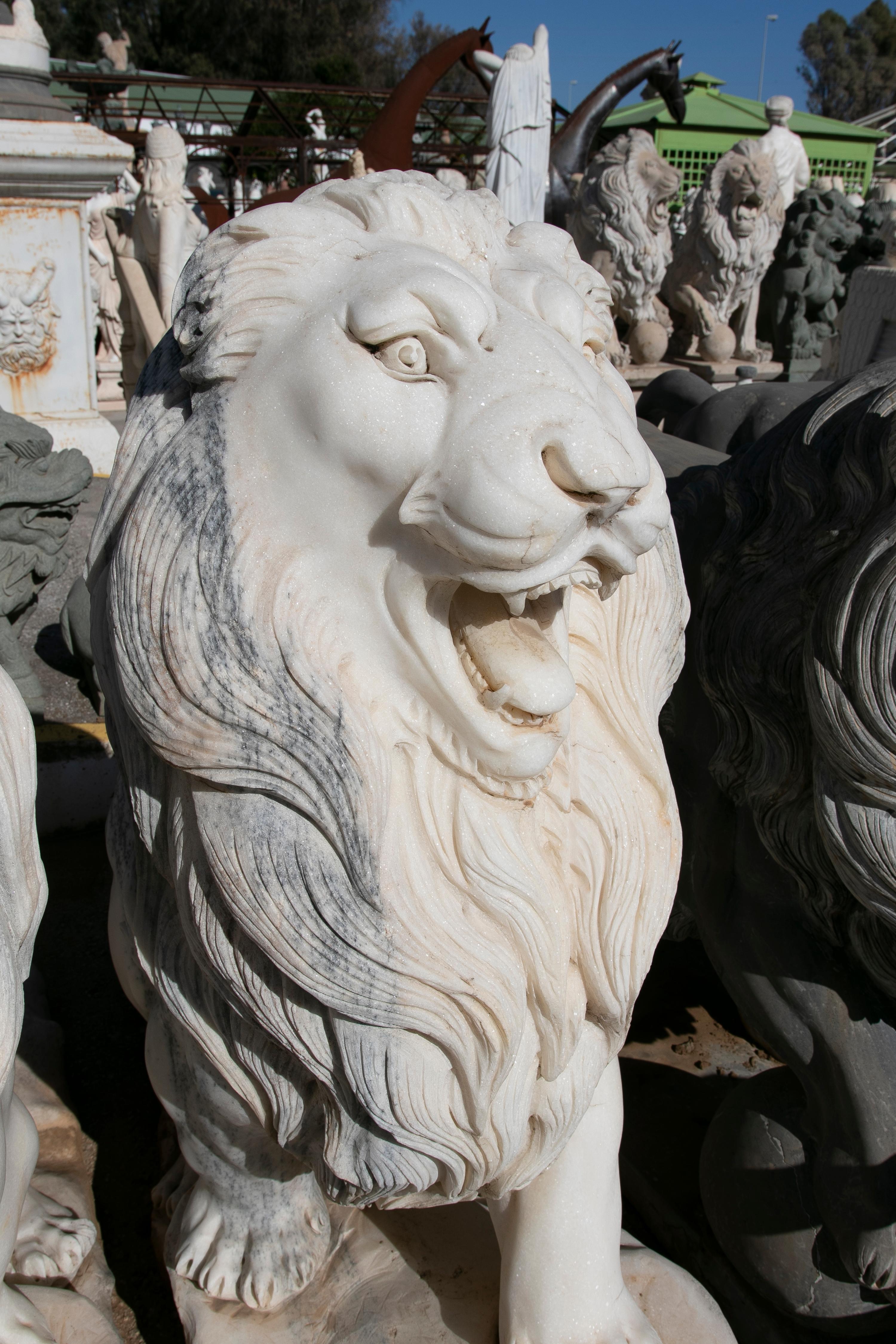 Pair of Monumental 1990s Spanish Handcarved White Marble Neoclassical Lions 1