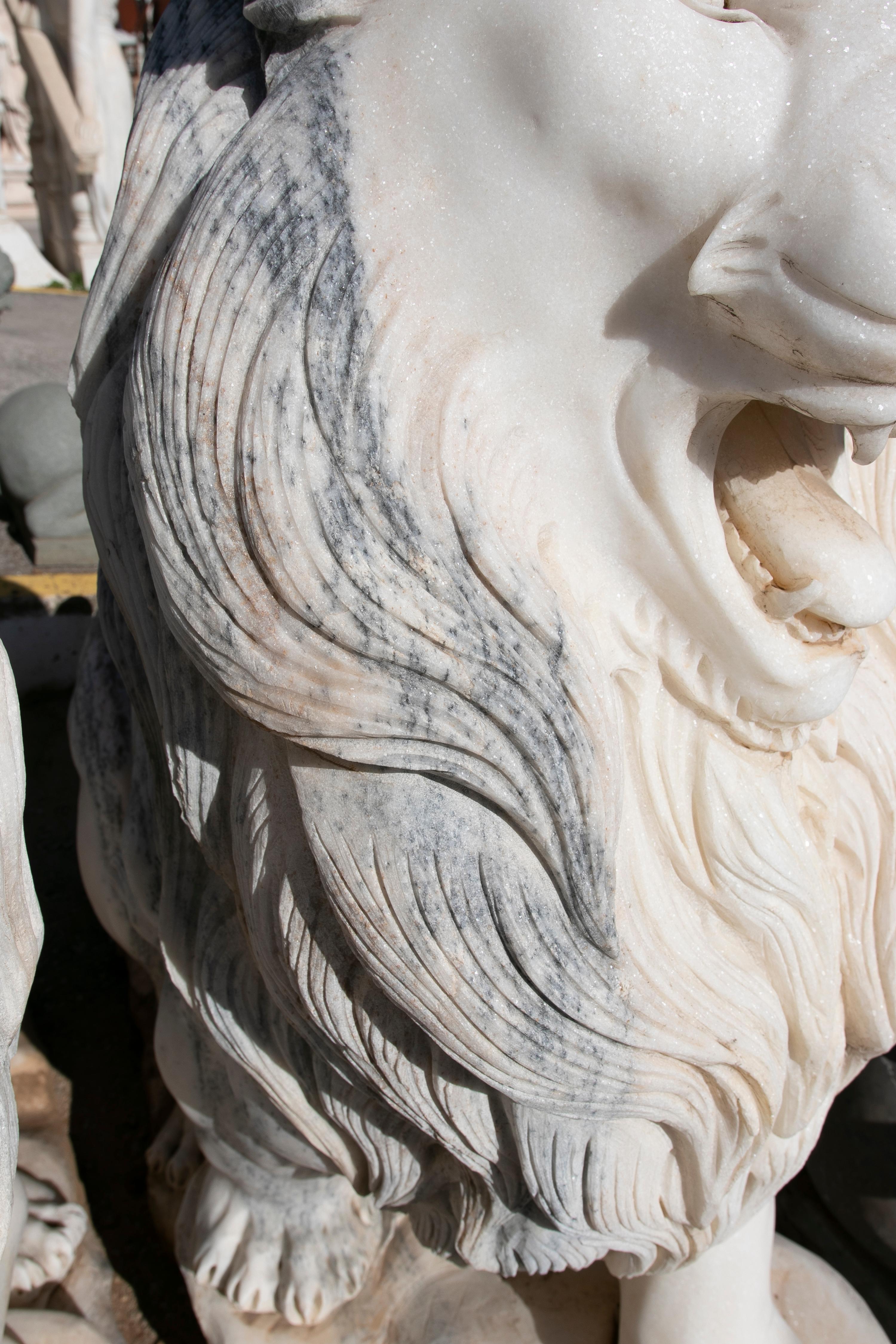 Pair of Monumental 1990s Spanish Handcarved White Marble Neoclassical Lions 4