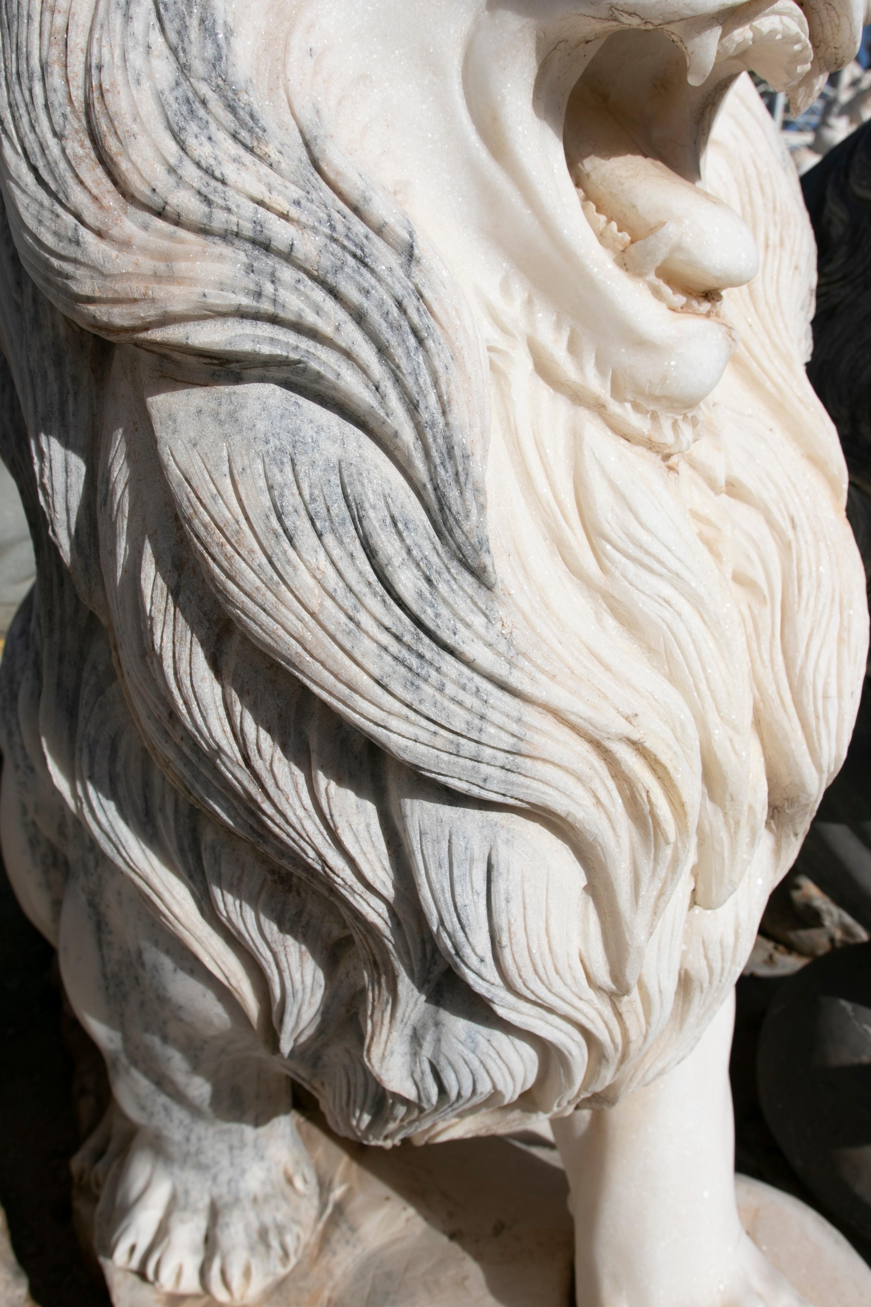 Pair of Monumental 1990s Spanish Handcarved White Marble Neoclassical Lions 5