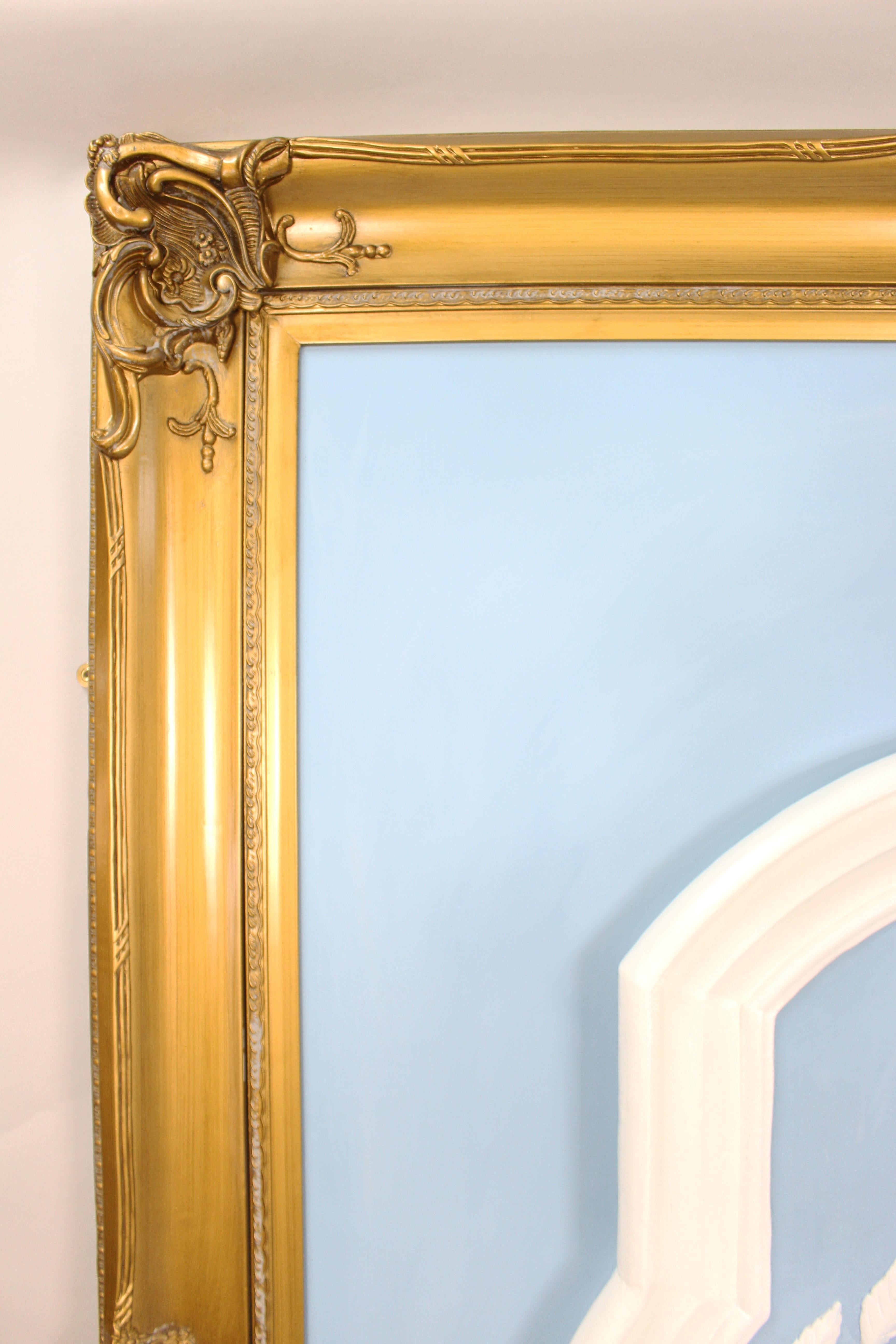 Coppia di monumentali pannelli in gesso britannico Art Déco con cornice dorata in vendita 9