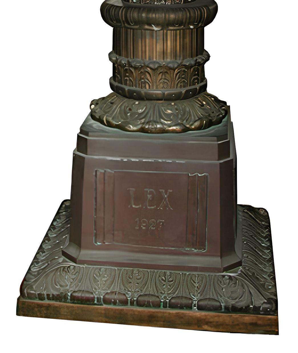 Pair of Monumental Bronze Torcheres from a Chicago Courthouse, Dated 1927. In Good Condition For Sale In Los Angeles, CA