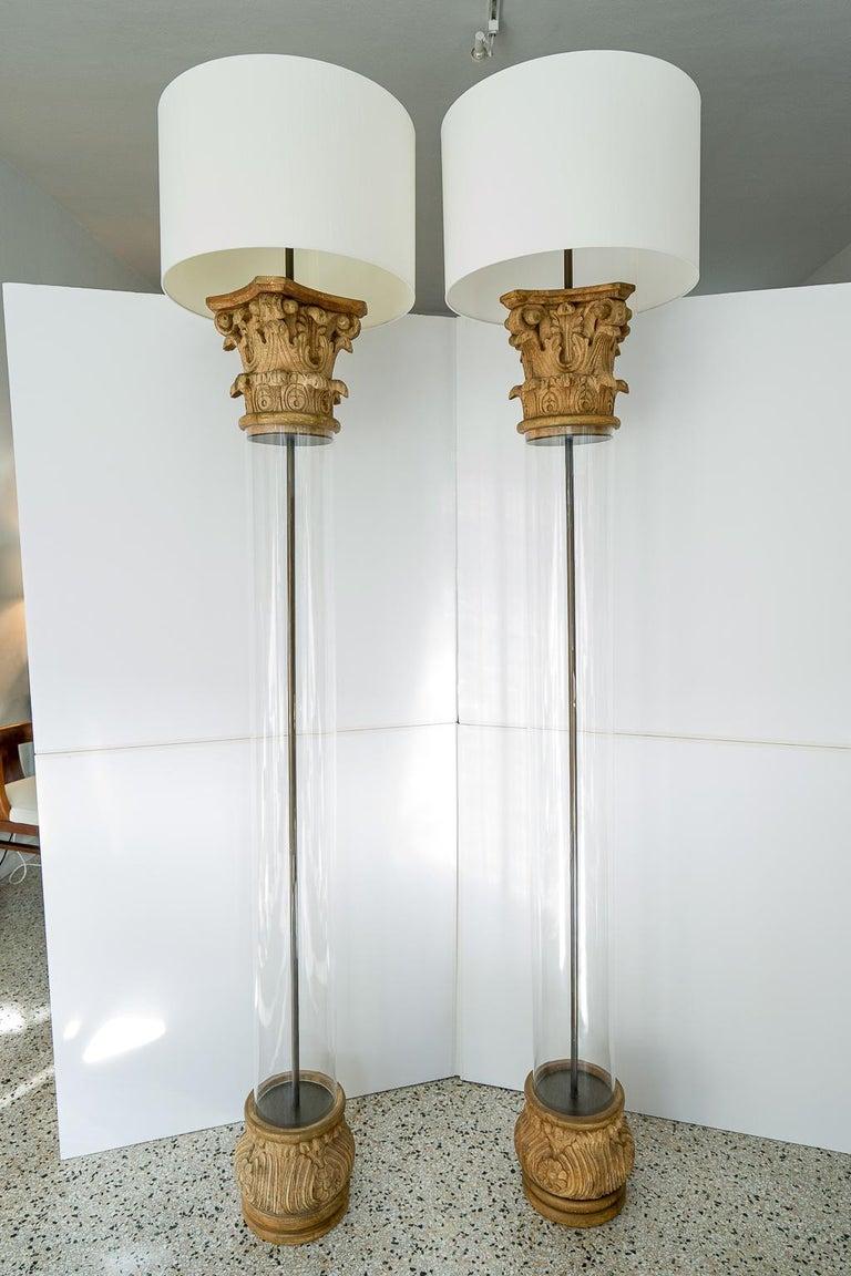 Coppia di  Lampade da terra nello stile di Michael Taylor in vendita 1