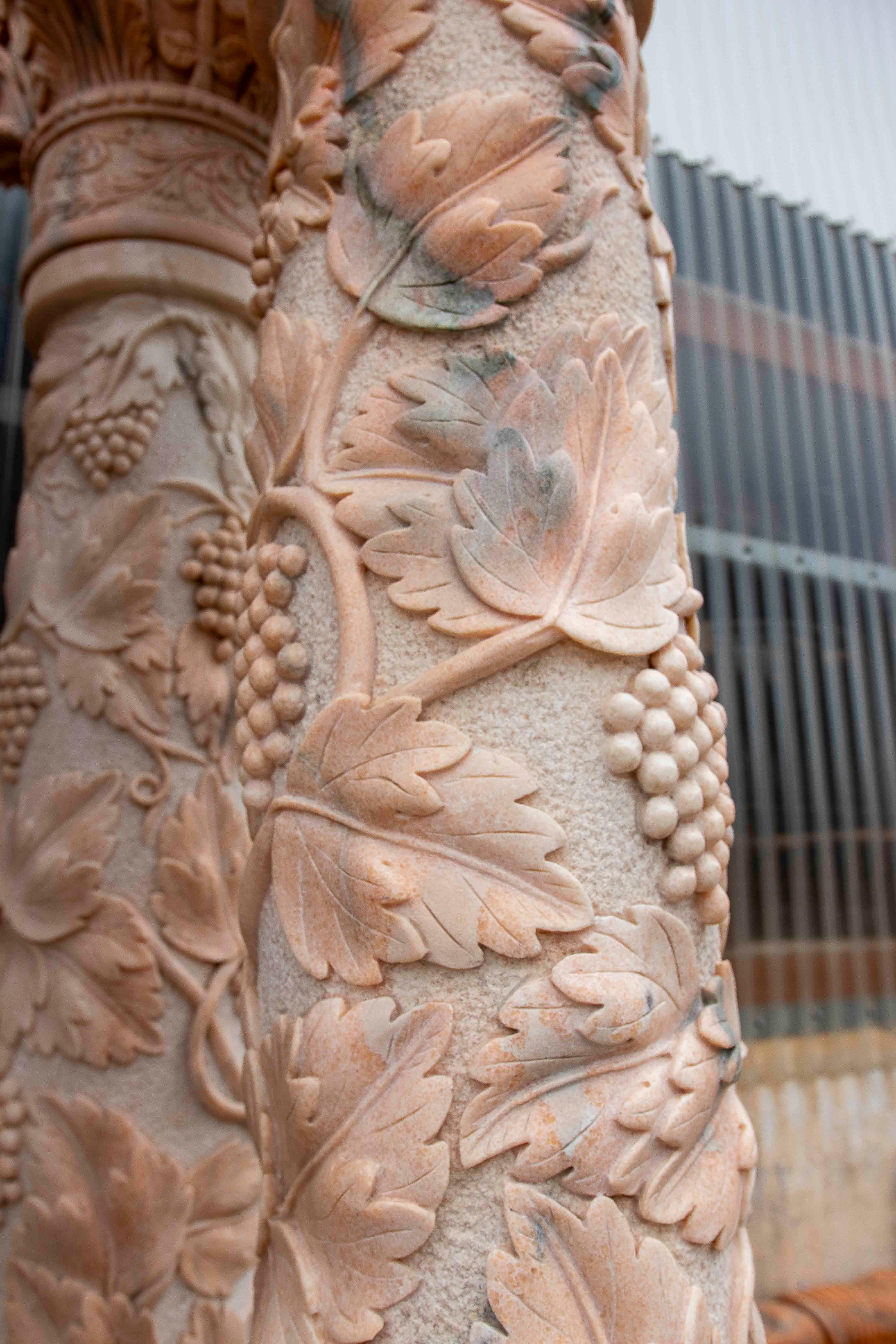 Pair of Monumental Columns in Carved Marble with Vine Motifs, Classical Style For Sale 14