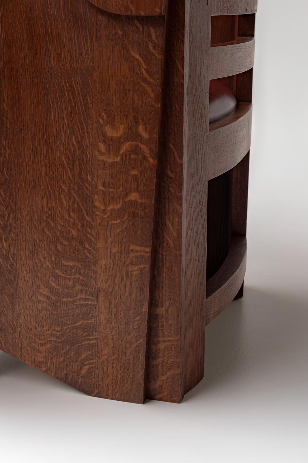 Coppia di monumentali poltrone olandesi Art Déco in Oak, Paesi Bassi 1930 in vendita 4