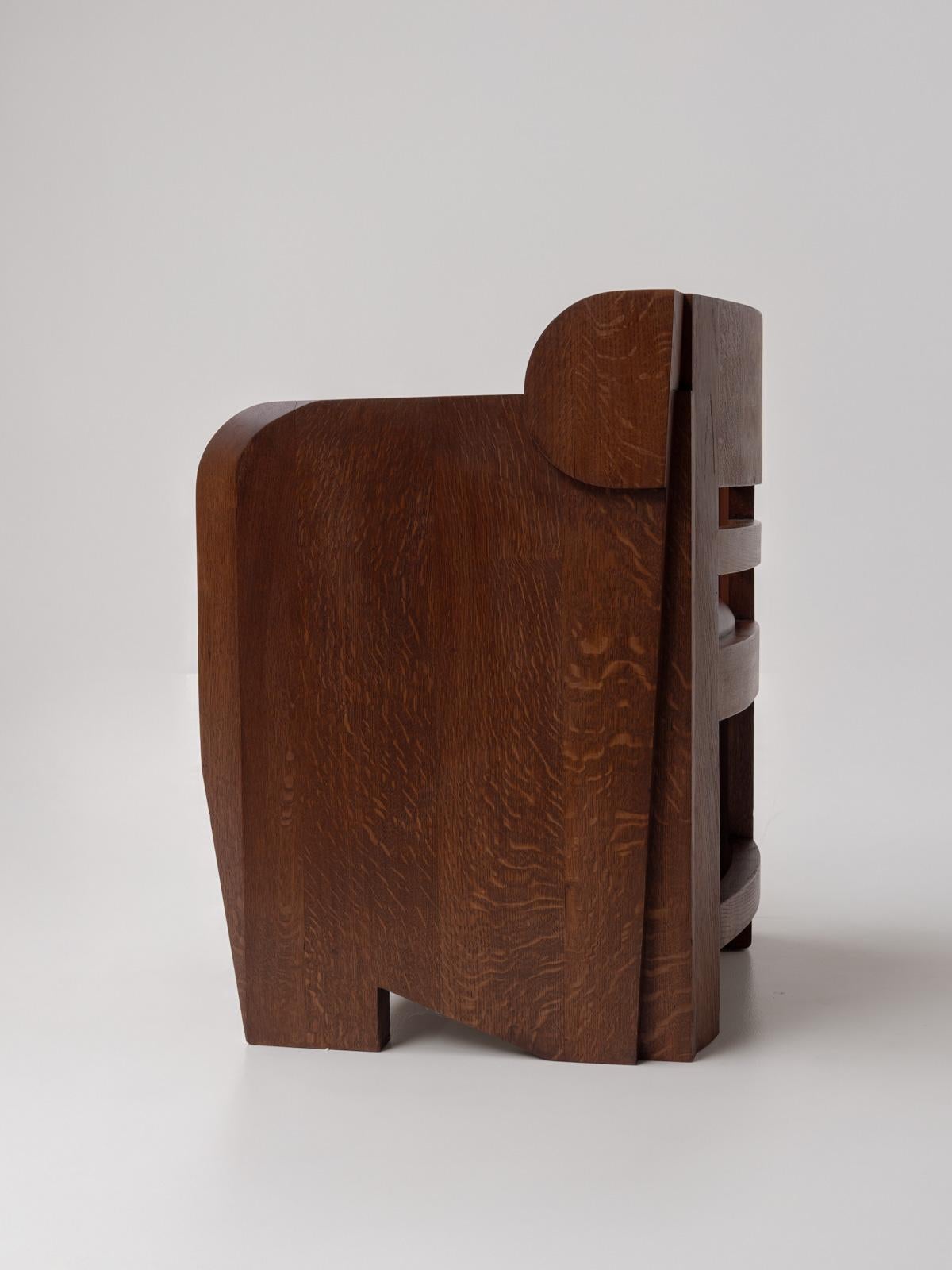 Olandese Coppia di monumentali poltrone olandesi Art Déco in Oak, Paesi Bassi 1930 in vendita