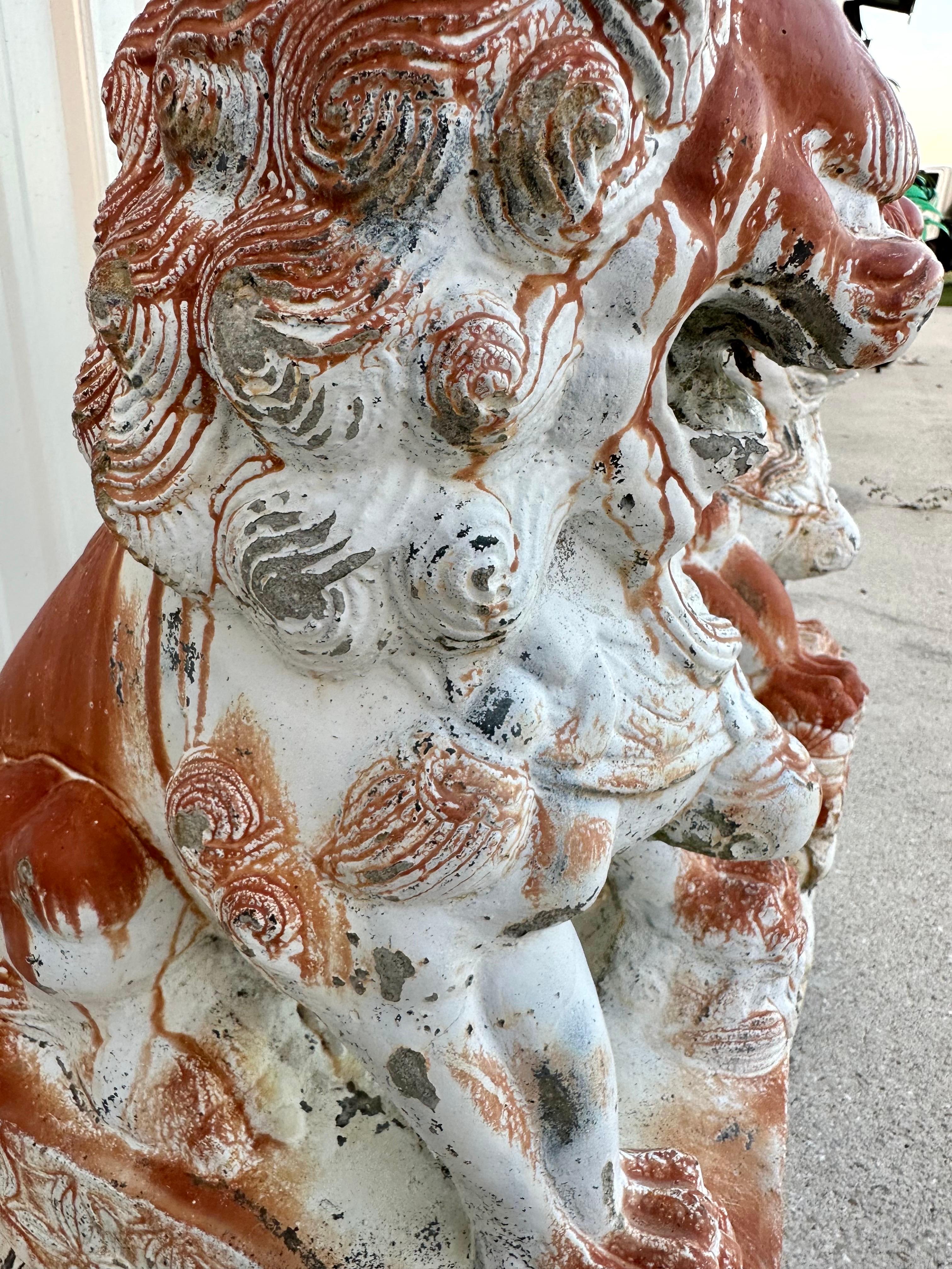 Paire de lions de garde monumentaux en béton du début du 20e siècle, de type Foo Dog Bon état - En vente à North Fort Myers, FL