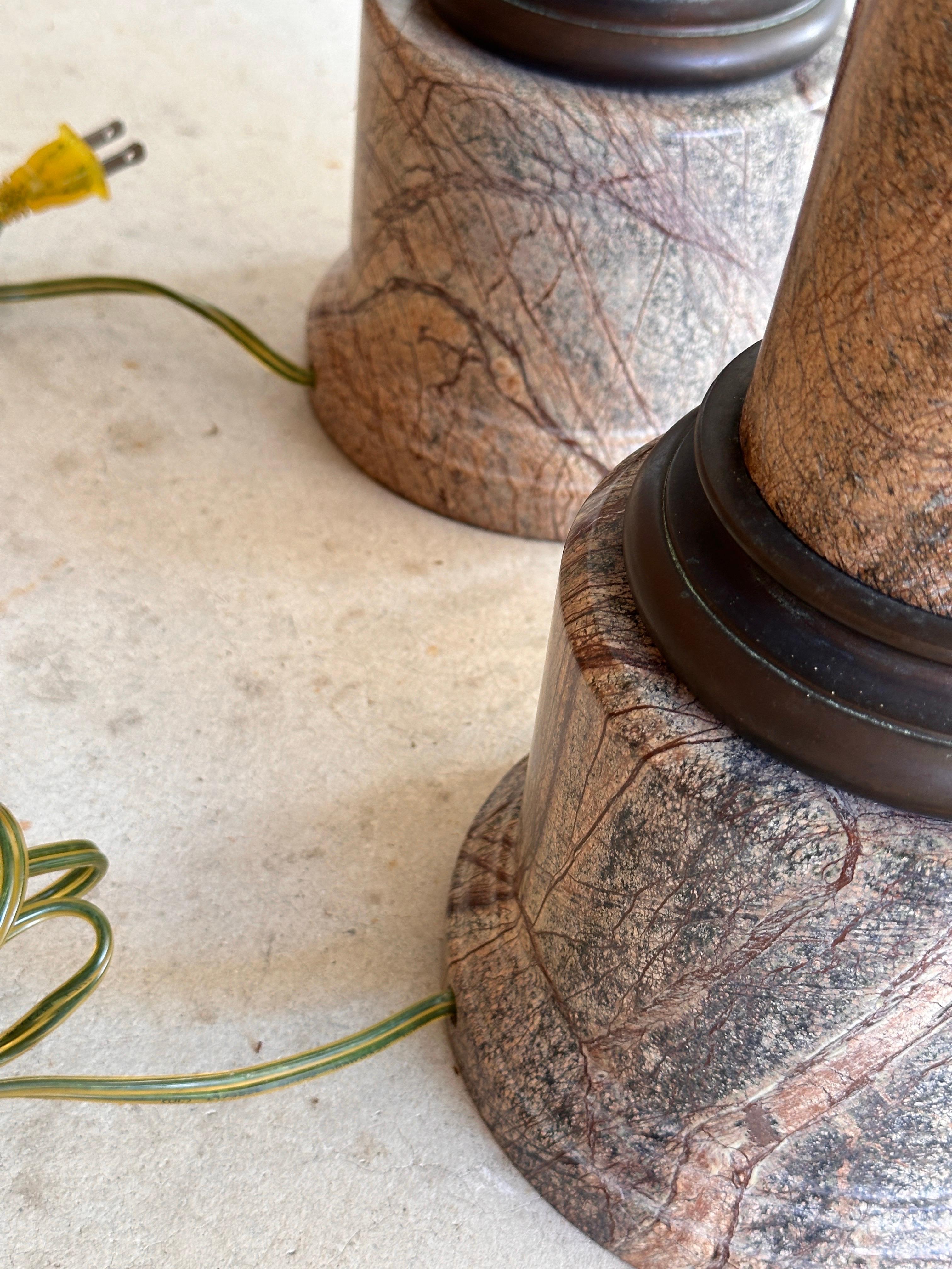 Pair of Monumental Early 20th Century Neoclassical Bronze and Marble Torchère La For Sale 7