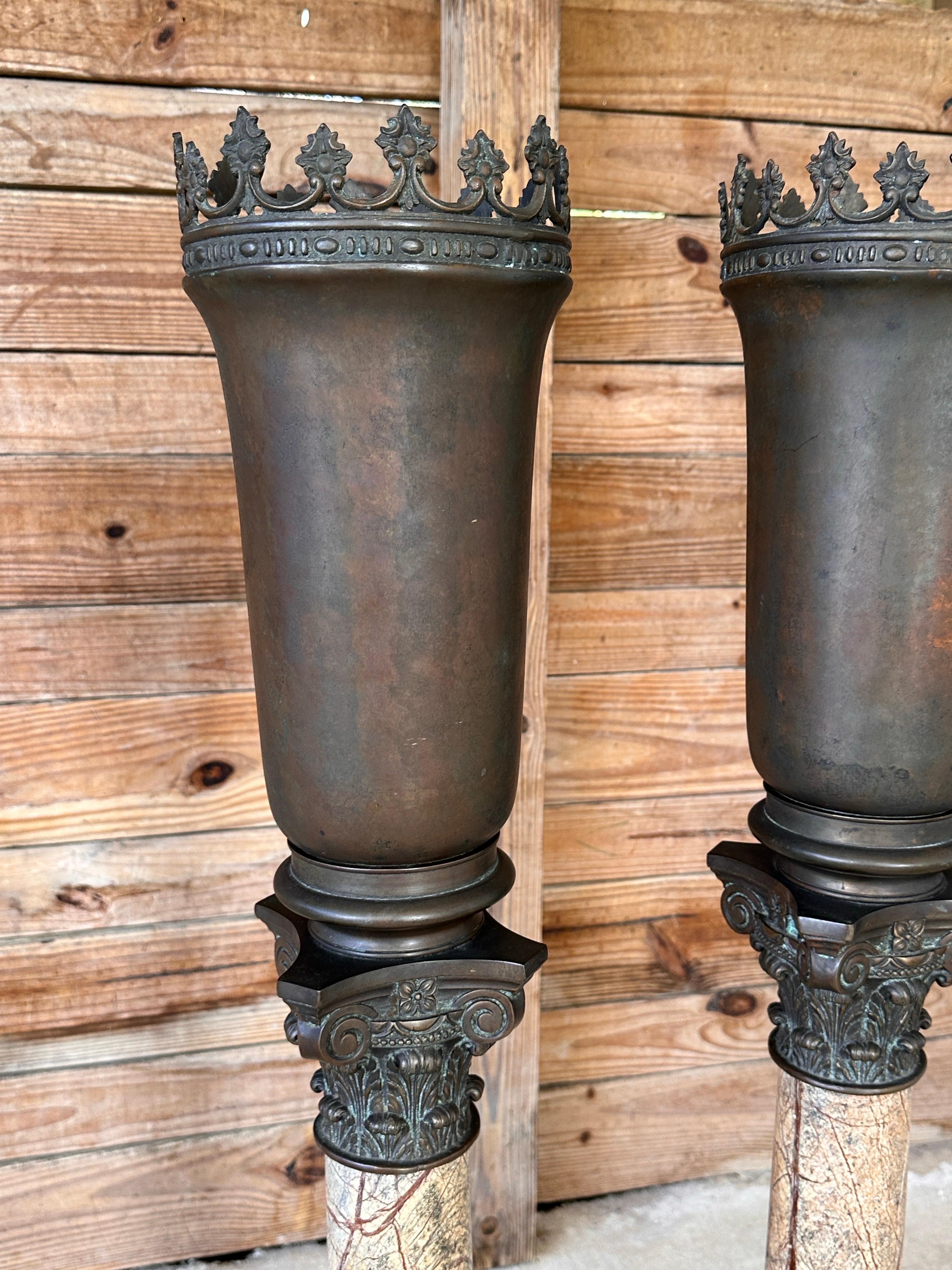 Hand-Crafted Pair of Monumental Early 20th Century Neoclassical Bronze and Marble Torchère La For Sale