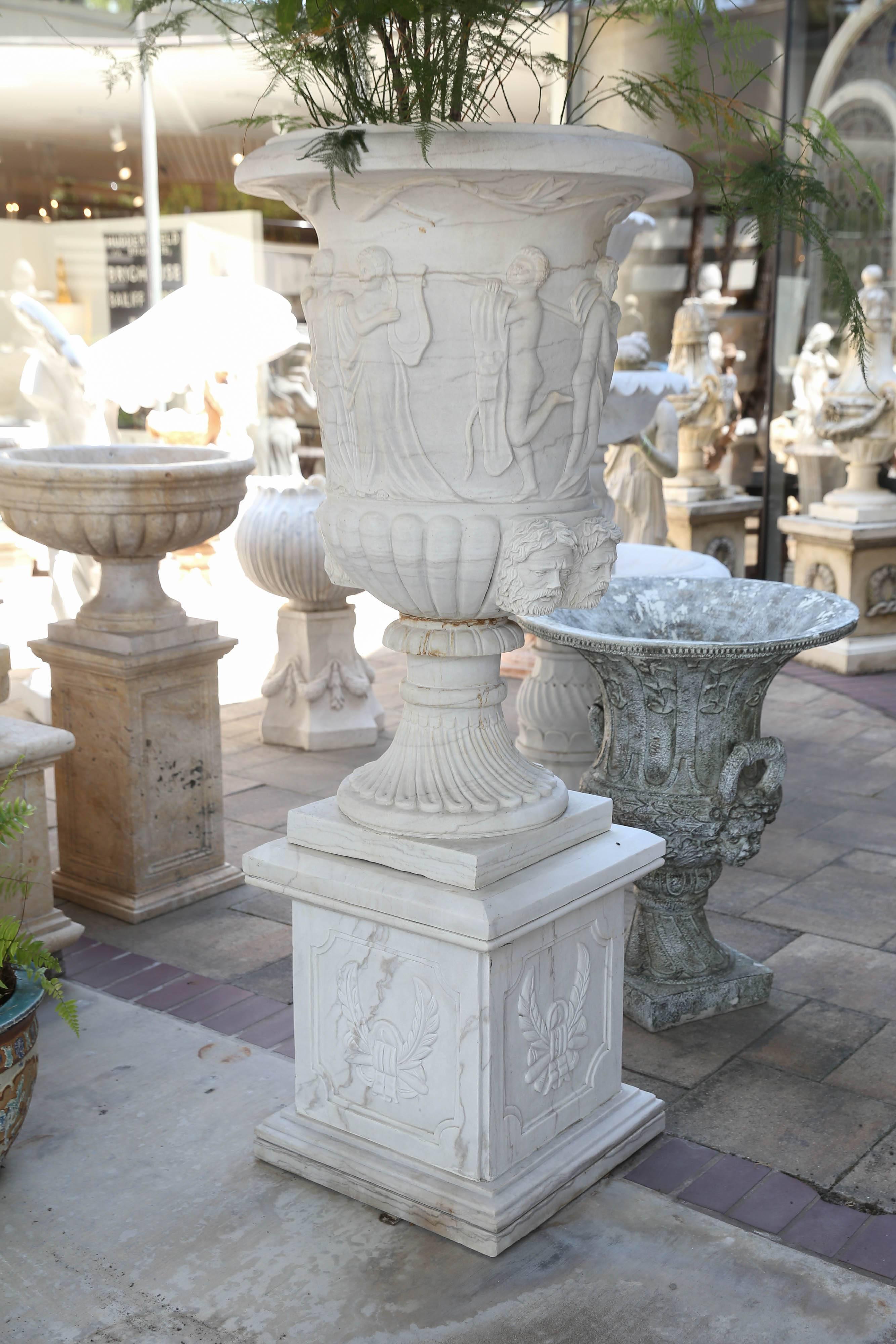 Pair of Monumental Garden Planters Made of Carved Carrara Marble In Good Condition In Houston, TX