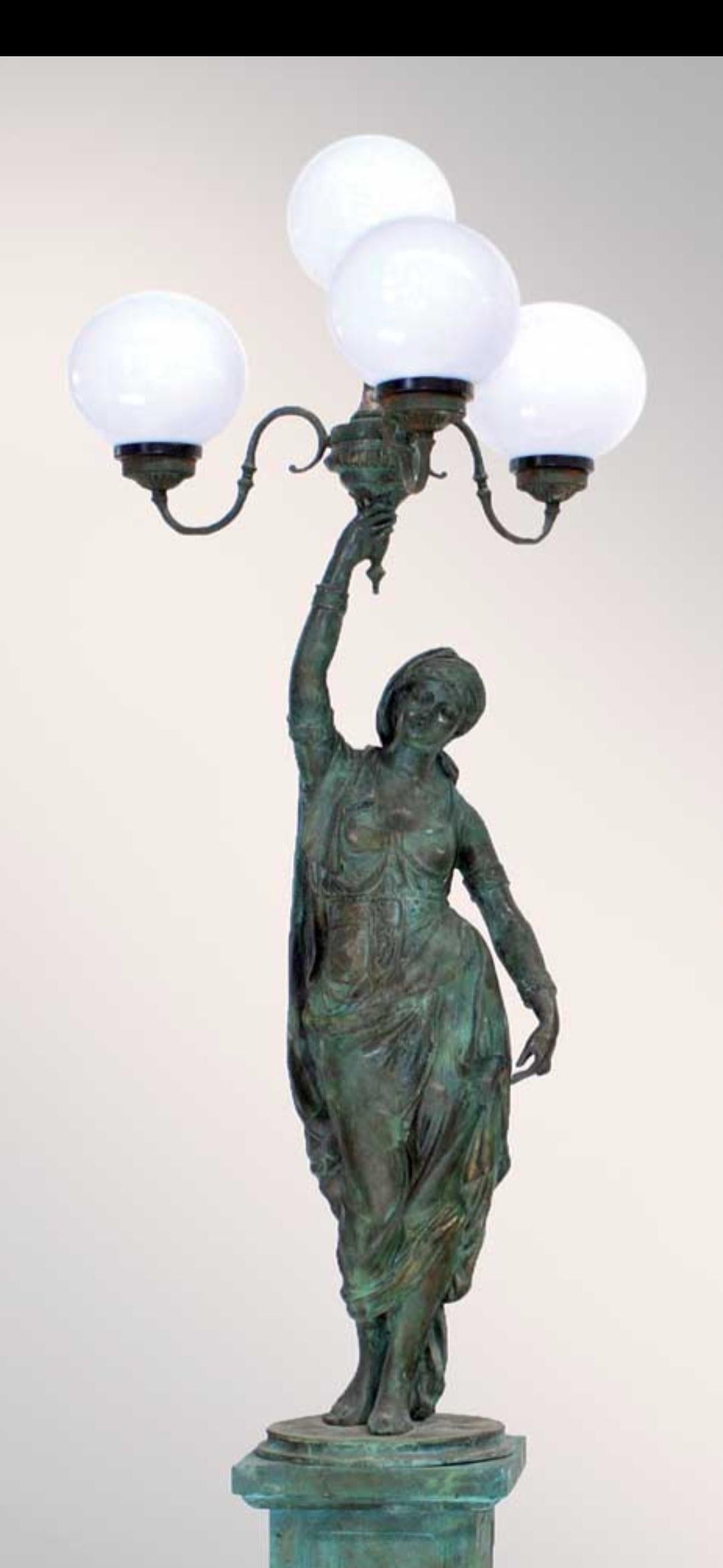 Pair of Monumental Italian Bronze Figural Torchère Lamps, 20th Century For Sale 1