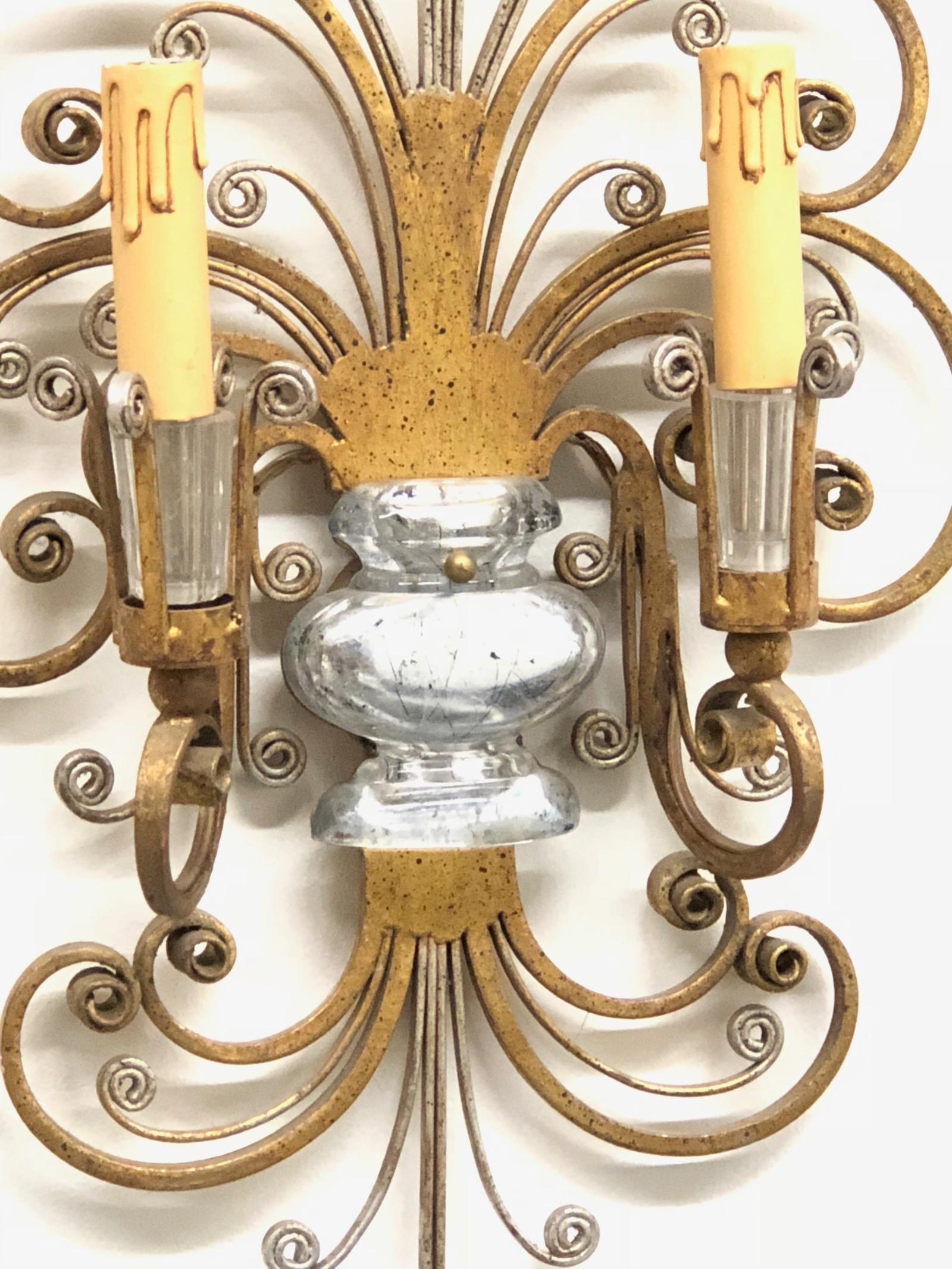 Paar monumentale italienische Kristall-Wandleuchter mit Blumenmotiv von Banci Florence im Angebot 1