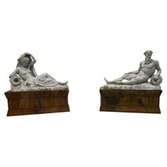 Ein Paar monumentaler italienischer Marmorskulpturen griechischer Mythologiefiguren