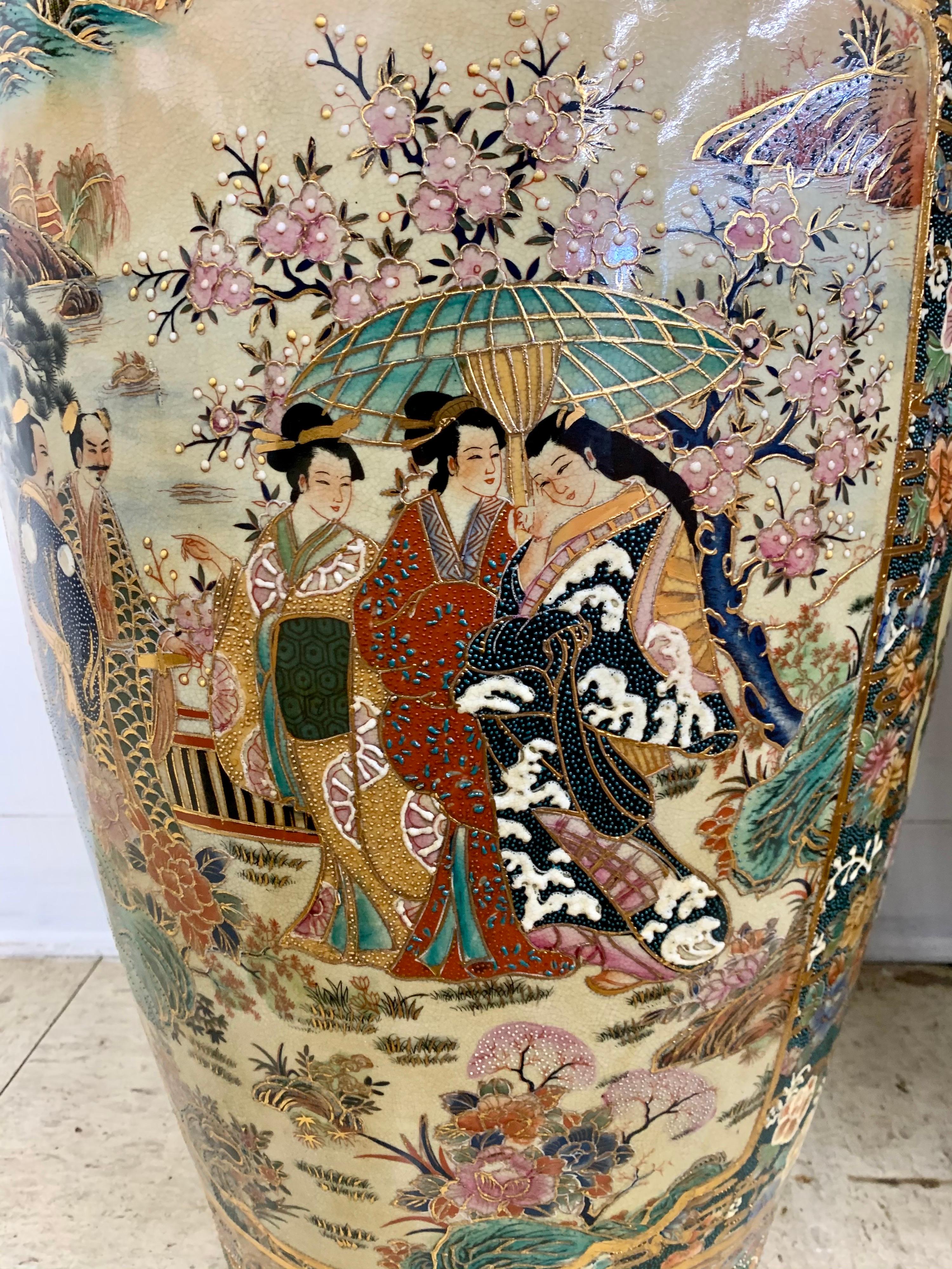Pair of Monumental Japanese Satsuma Hand Painted Vases Urns In Good Condition In West Hartford, CT