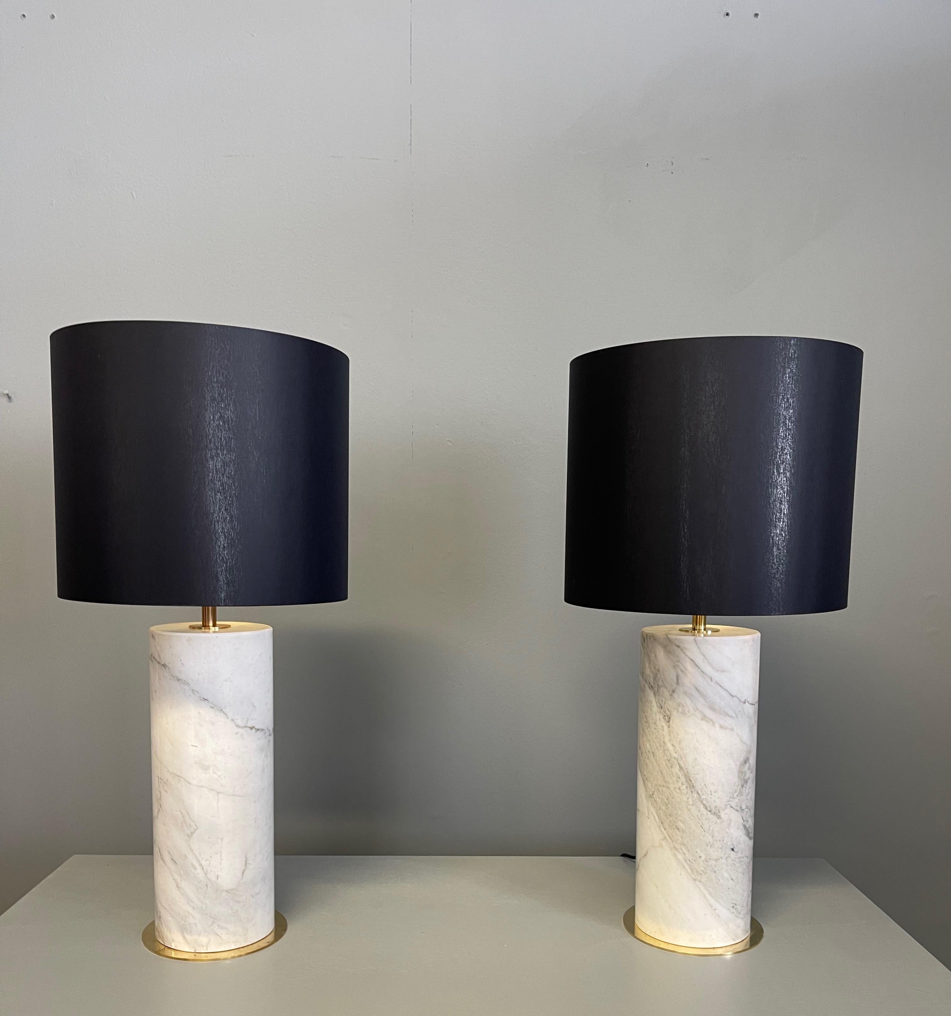 Pair of Monumental Lamps in Brass and Marble Carrara Italy, 1970-80 For Sale 4
