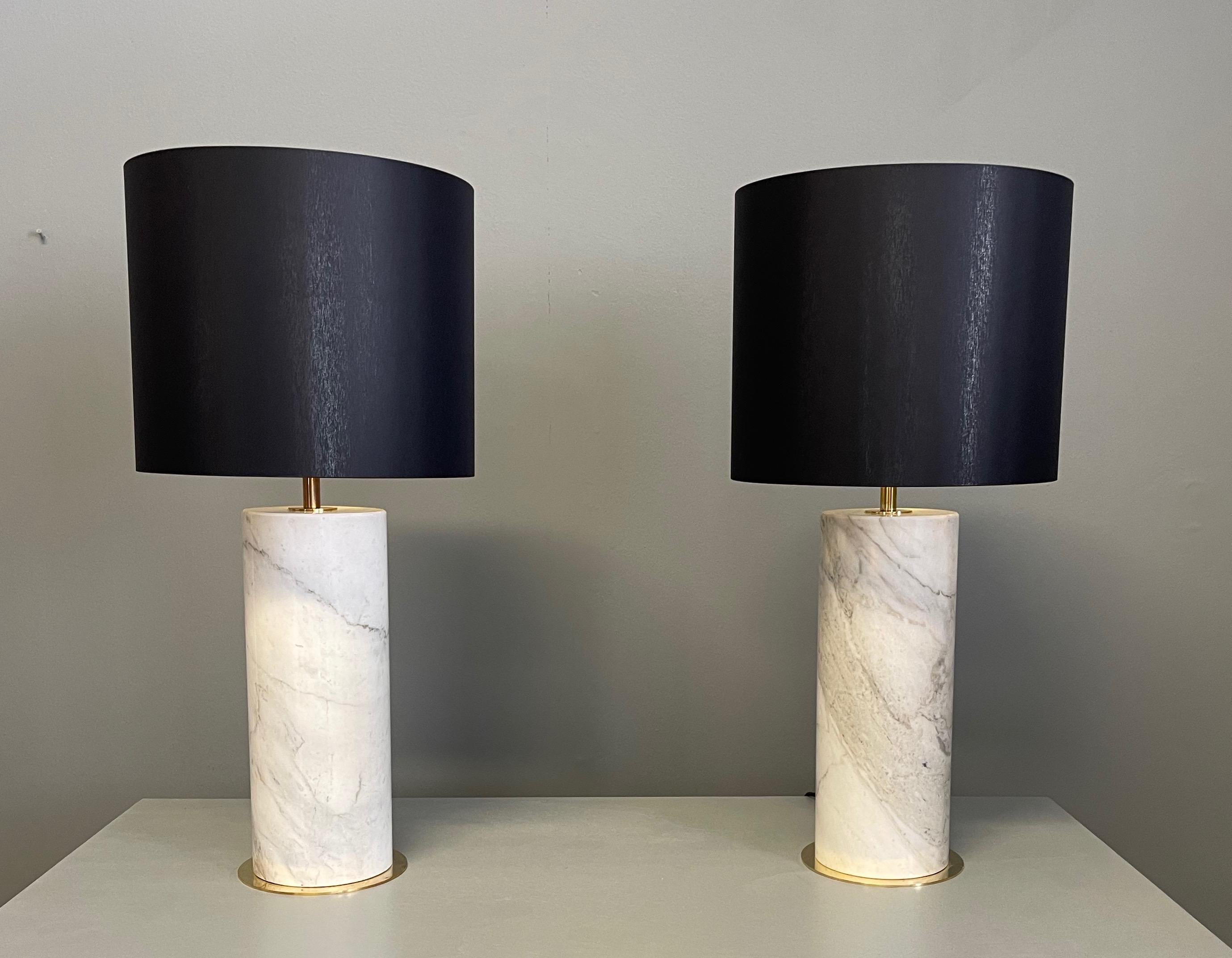 Pair of Monumental Lamps in Brass and Marble Carrara Italy, 1970-80 In Excellent Condition For Sale In Rovereta, SM