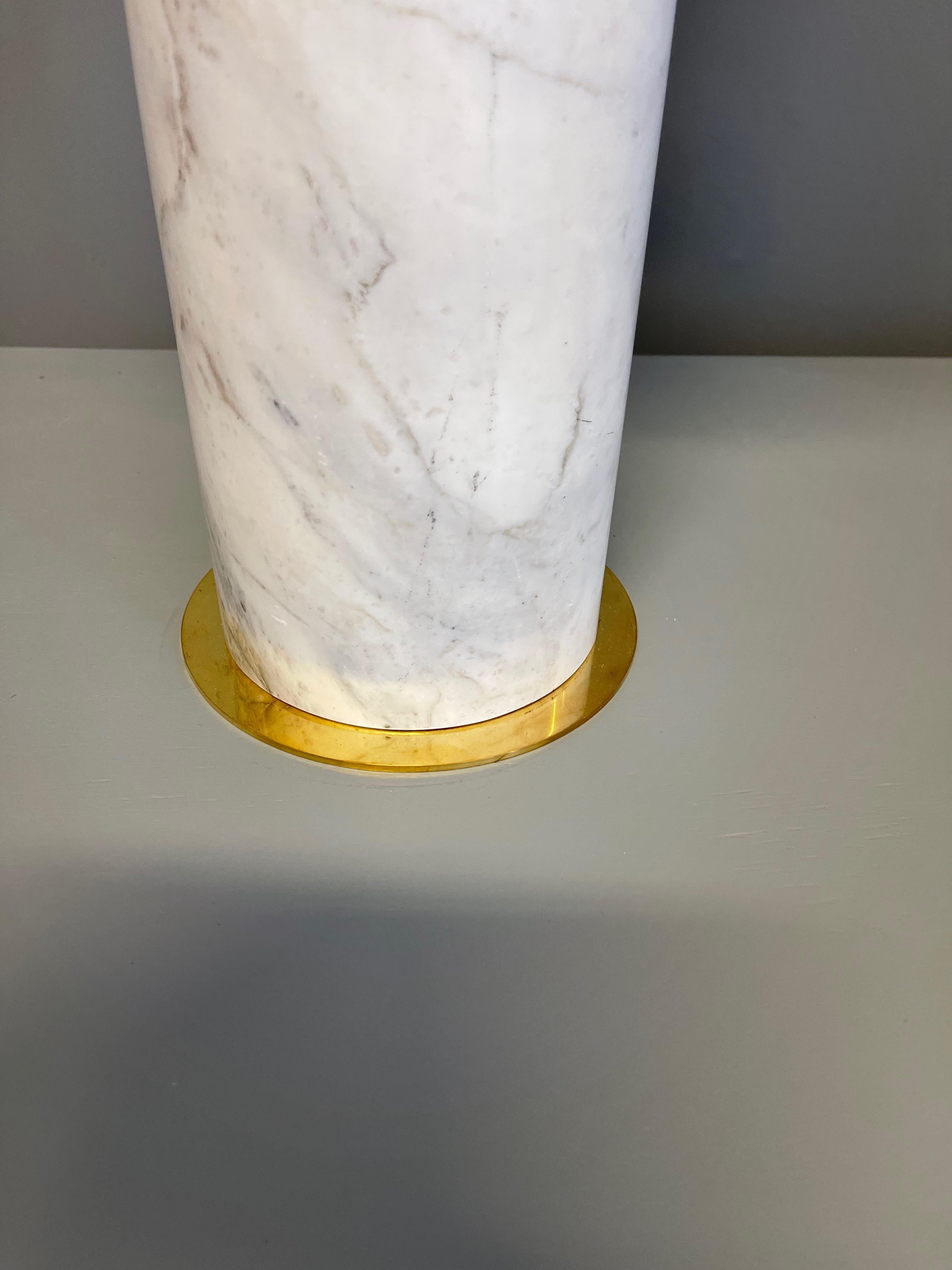 Pair of Monumental Lamps in Brass and Marble Carrara Italy, 1970-80 For Sale 2